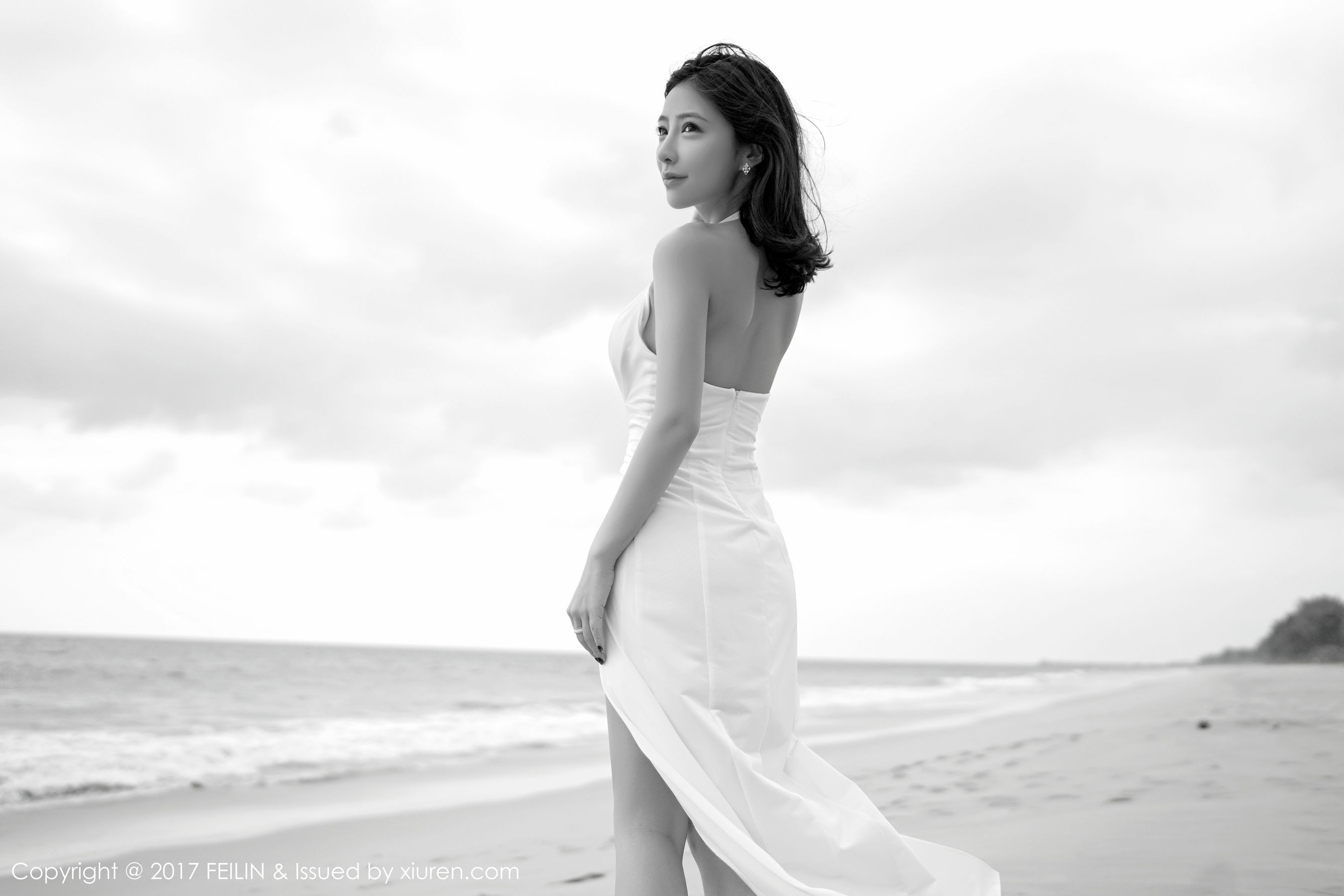 施忆佳KITTY《2套比基尼+长裙》 嗲囡囡 VOL.092插图3