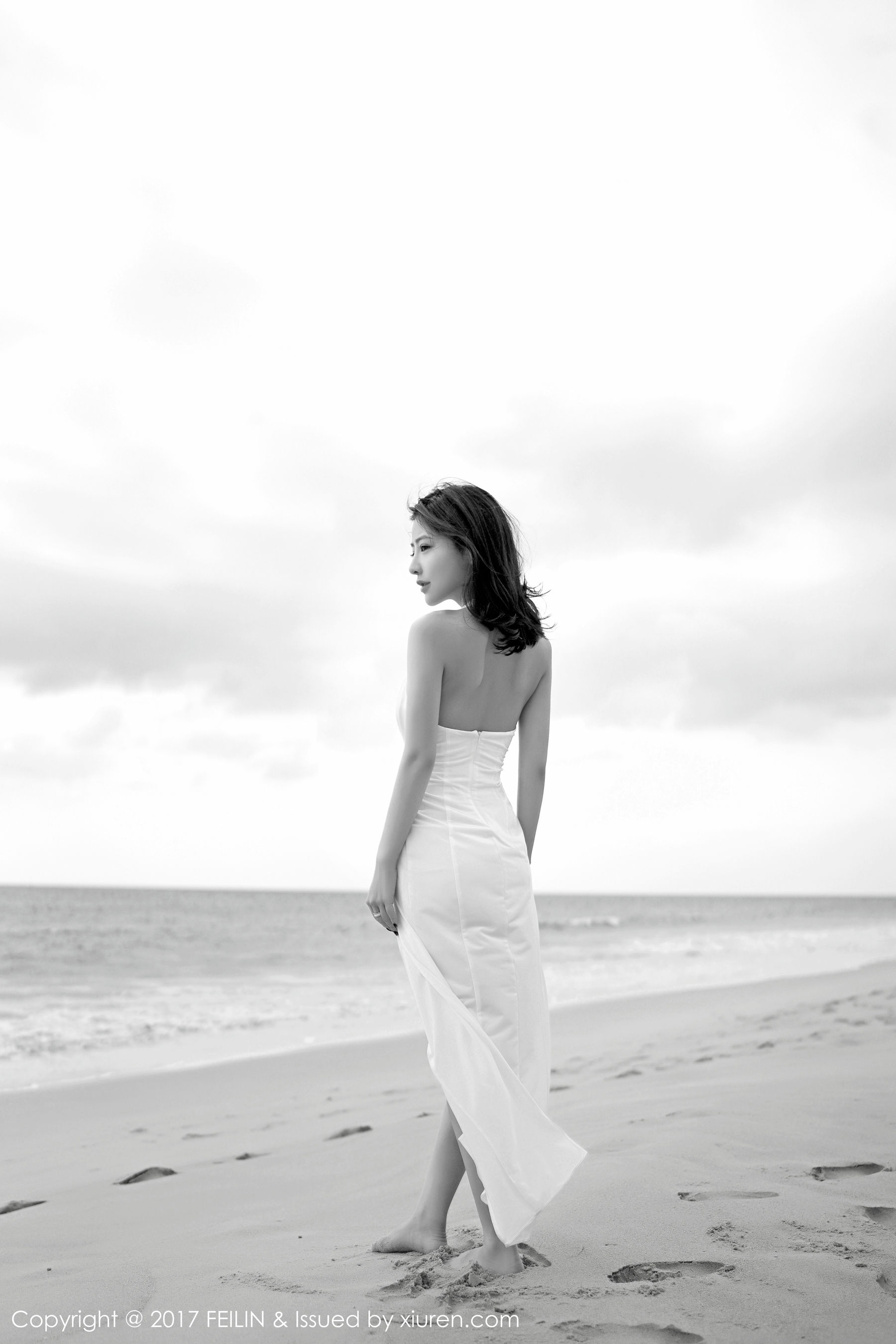 施忆佳KITTY《2套比基尼+长裙》 嗲囡囡 VOL.092插图2