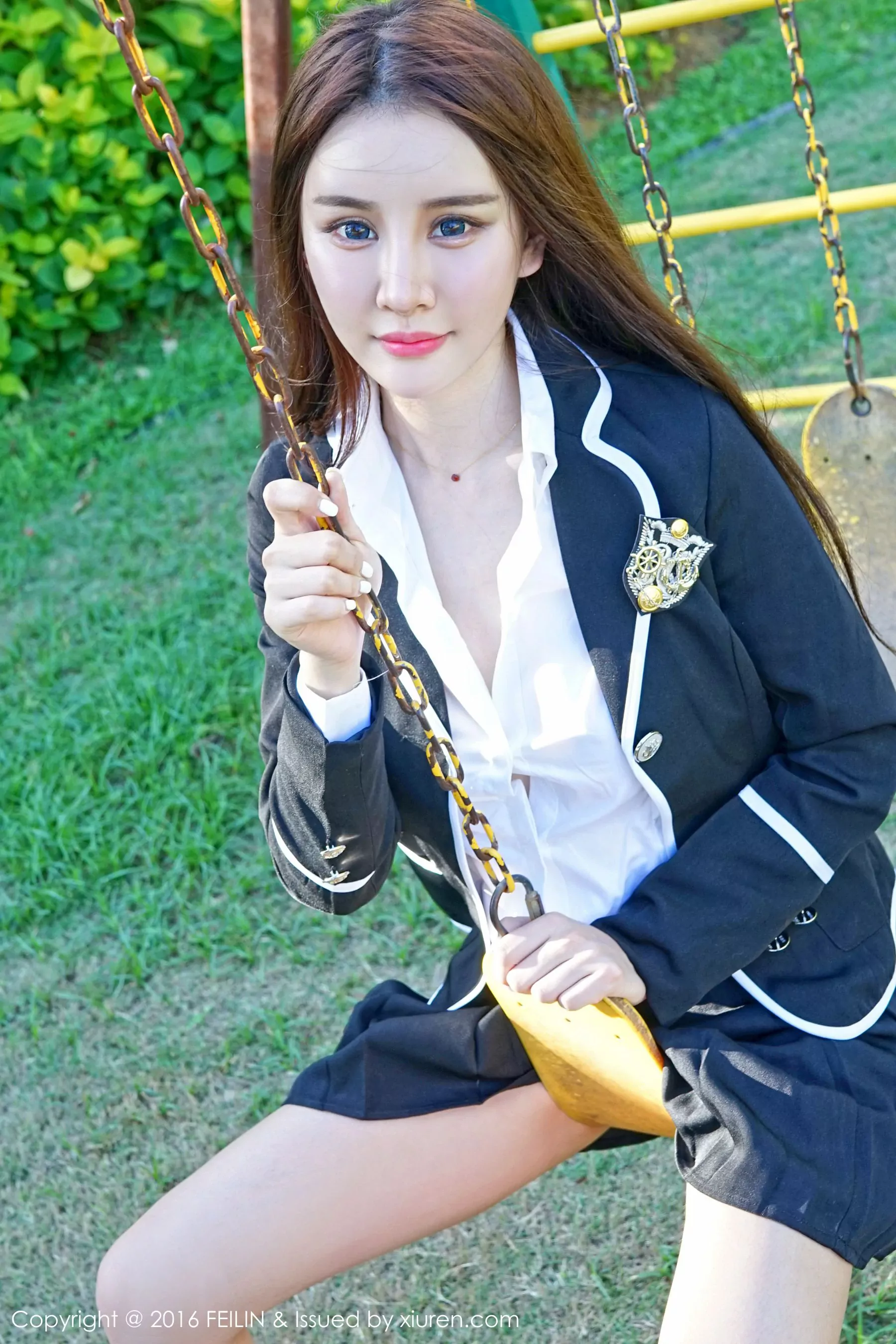 Cheryl青树《薄荷岛旅拍》学生装+比基尼 嗲囡囡 Vol.027插图3