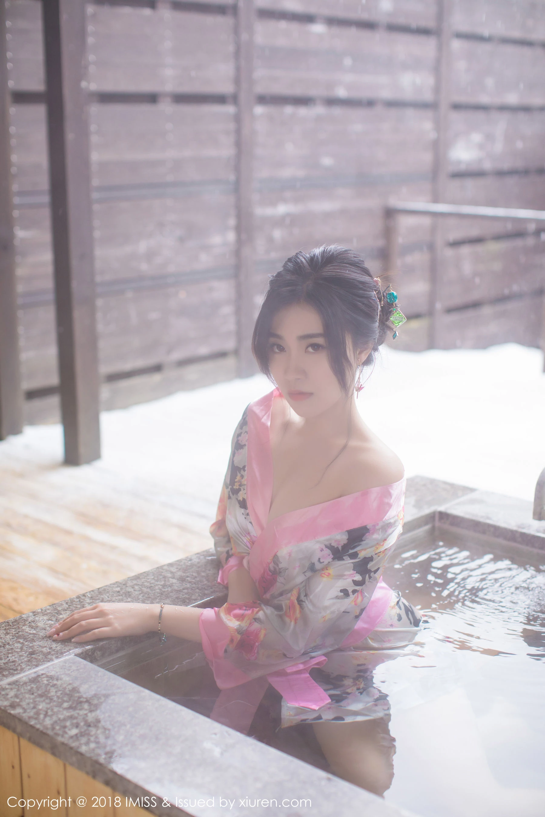 许诺Sabrina《浴池和服+蕾丝美腿》 爱蜜社IMiss Vol.221插图4