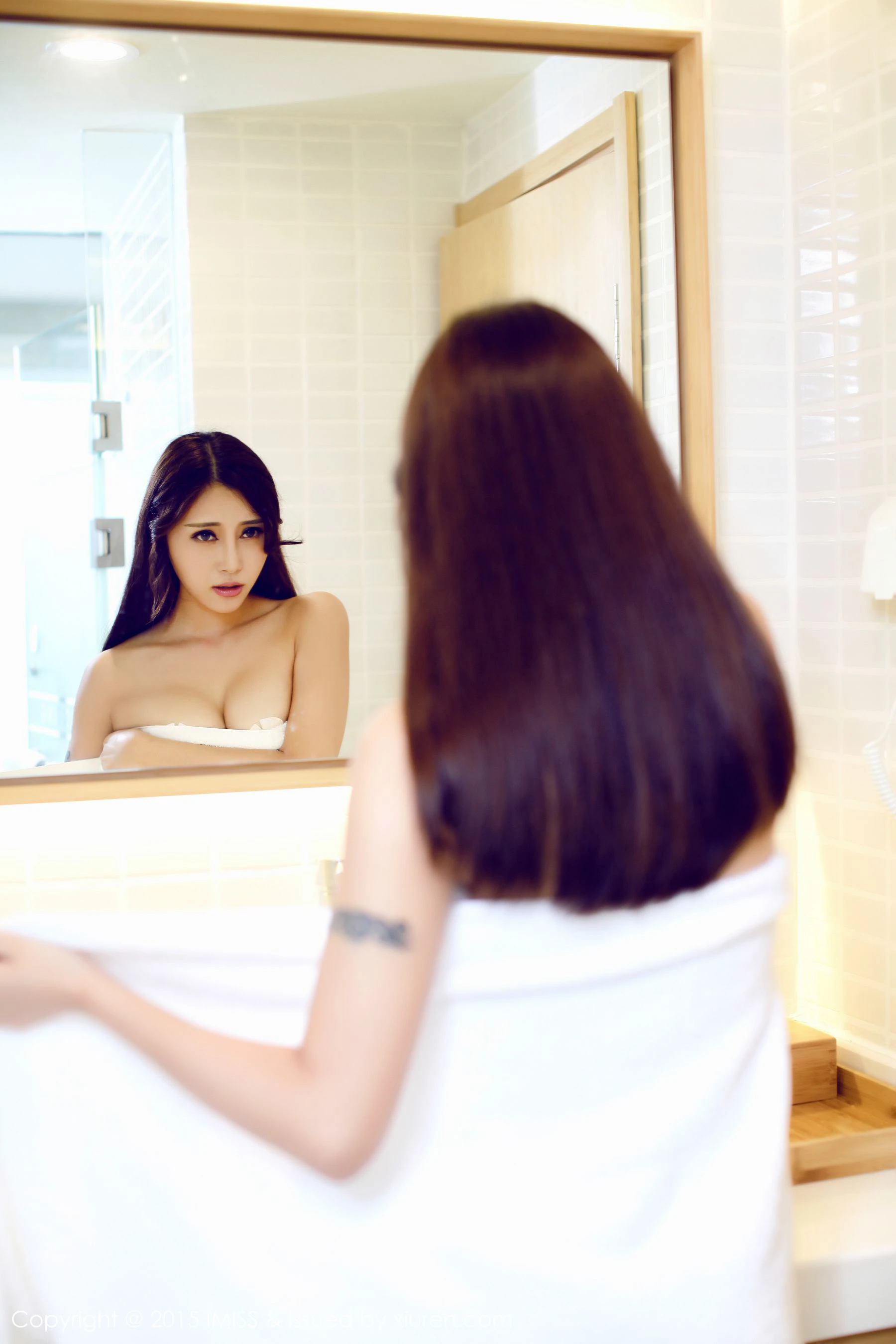 樂樂Mango《浴巾裹胸+丁字裤》 爱蜜社IMiss Vol.009插图3