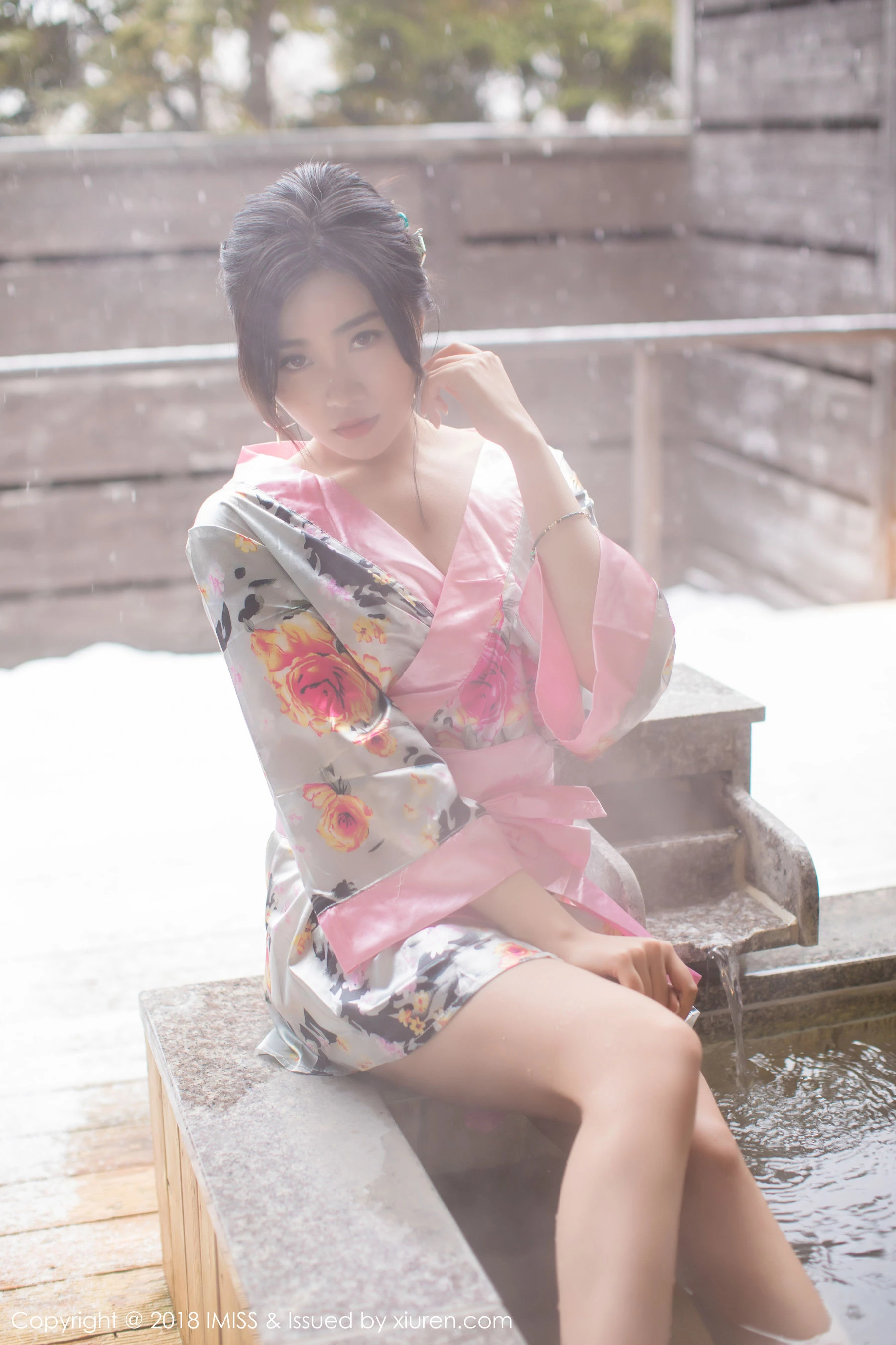 许诺Sabrina《浴池和服+蕾丝美腿》 爱蜜社IMiss Vol.221|图集秀
