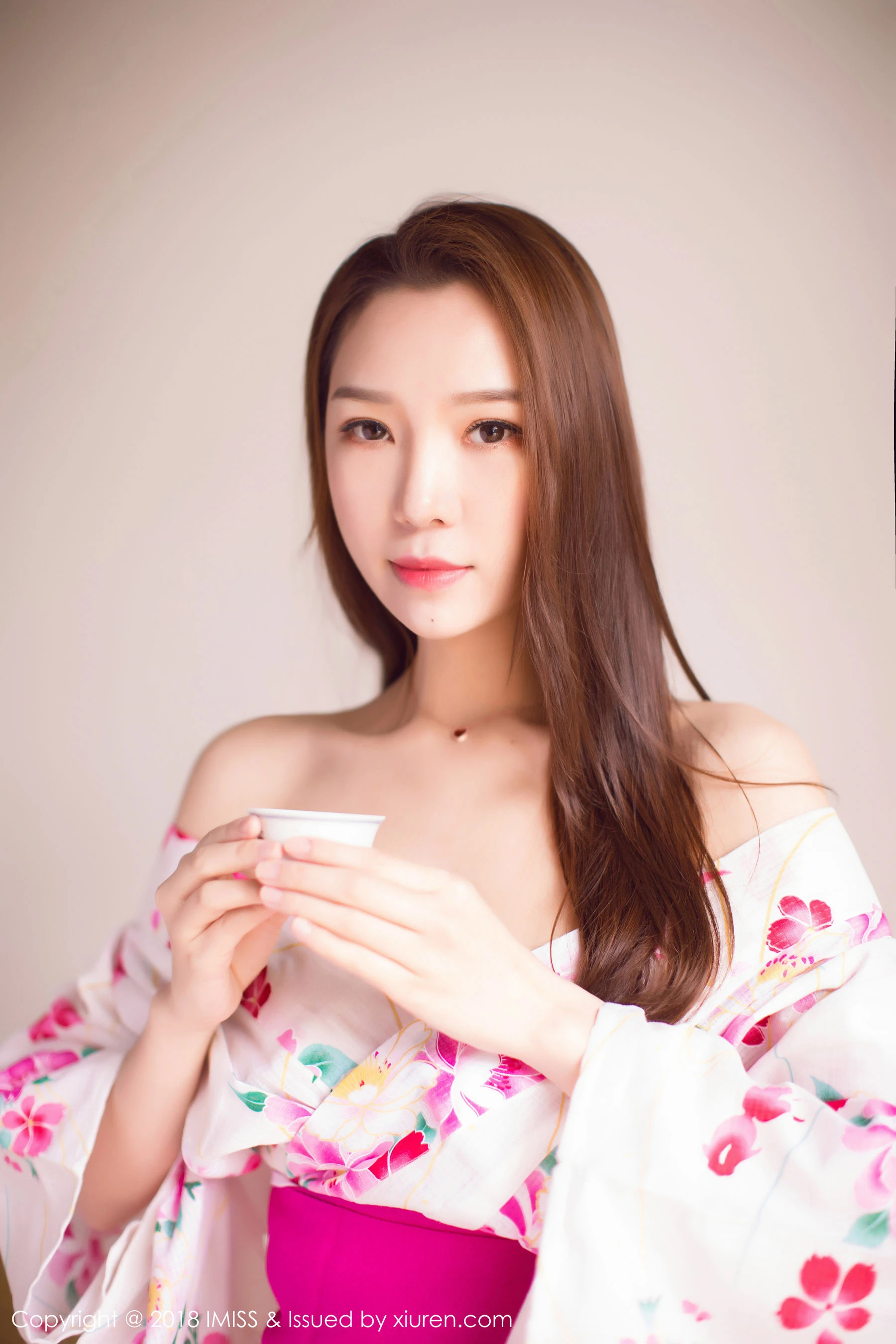 新人模特katrina《首套写真》 爱蜜社IMiss Vol.252|图集秀