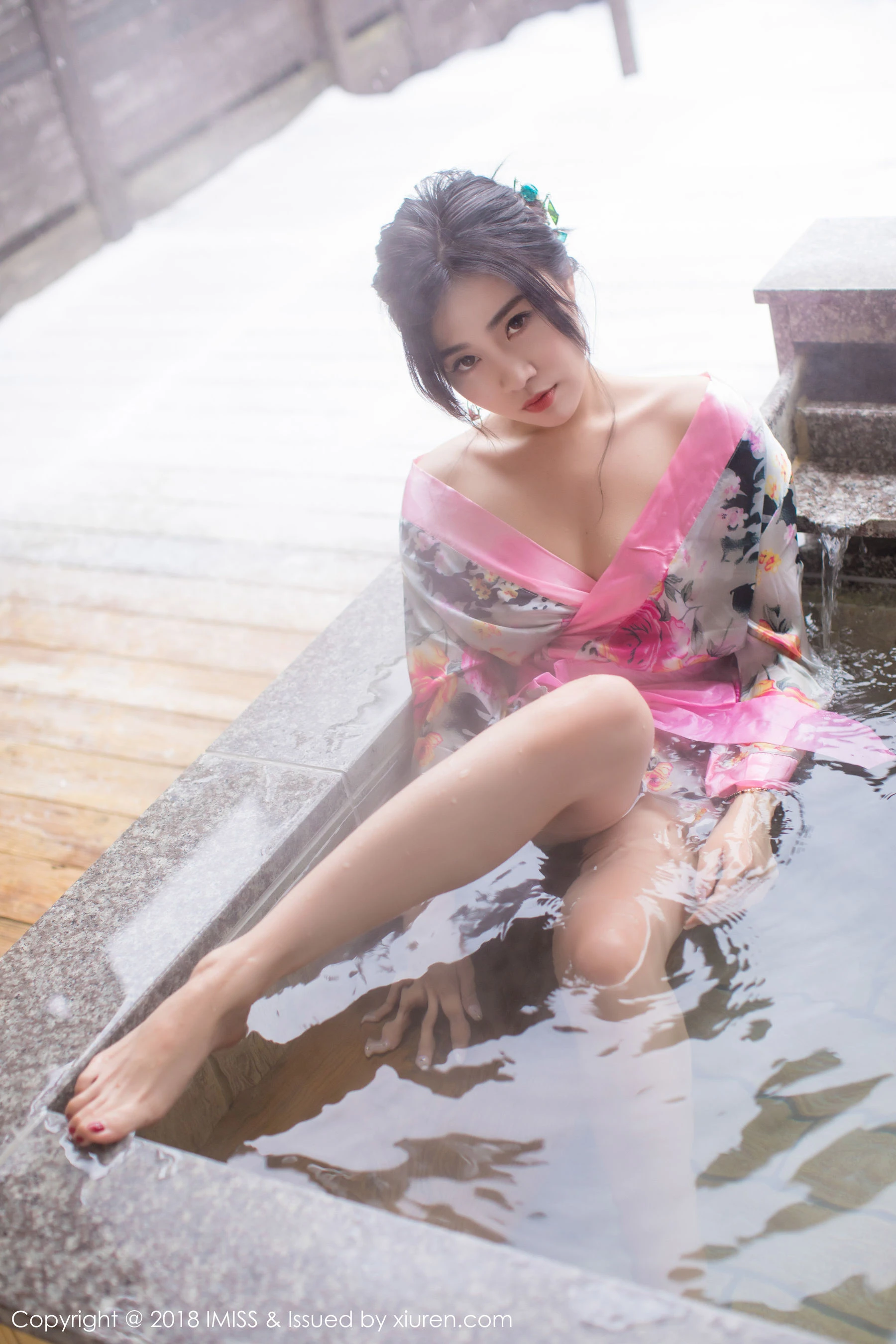 许诺Sabrina《浴池和服+蕾丝美腿》 爱蜜社IMiss Vol.221插图7