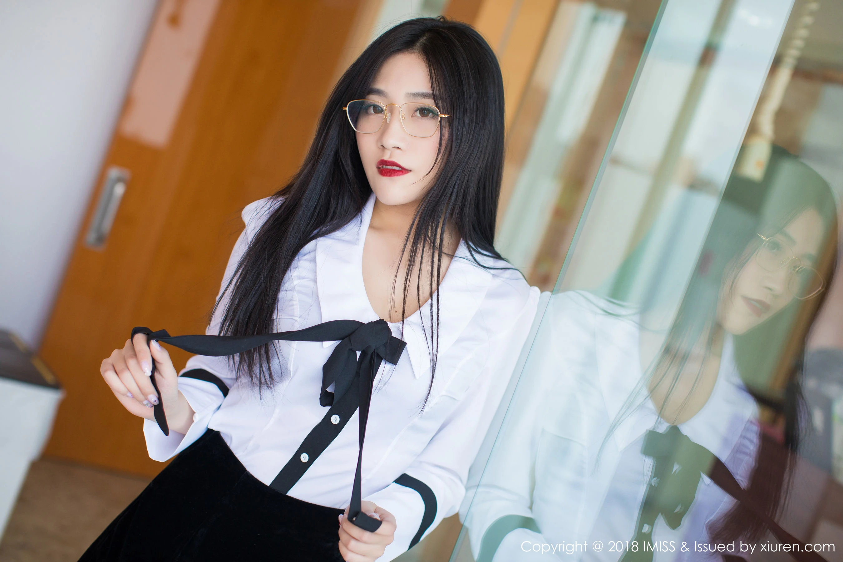 许诺Sabrina《极致美到窒息的美腿诱惑》 爱蜜社IMiss Vol.239插图4