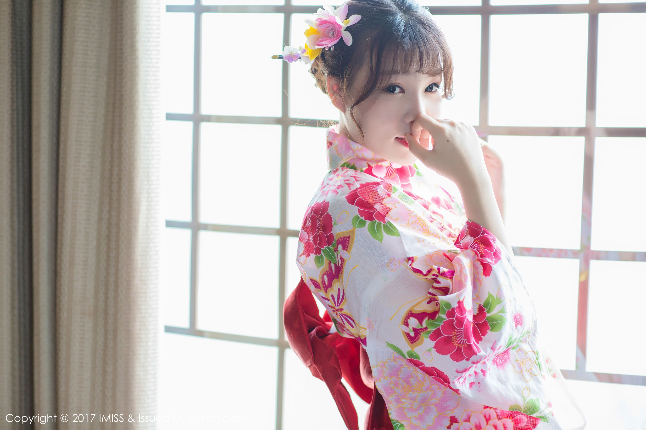 芝芝Booty《日系和服+迷你比基尼》 爱蜜社 VOL.170插图2