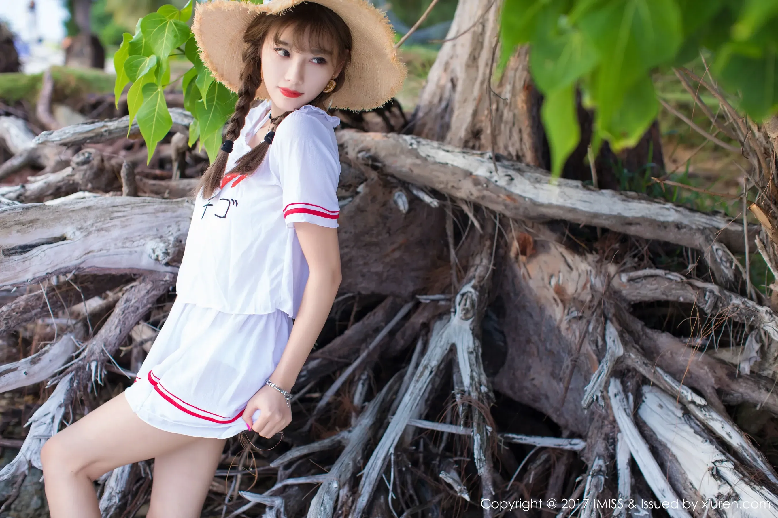 杨晨晨sugar《阳光和沙滩，香车与美人》 爱蜜社IMiss Vol.185插图7