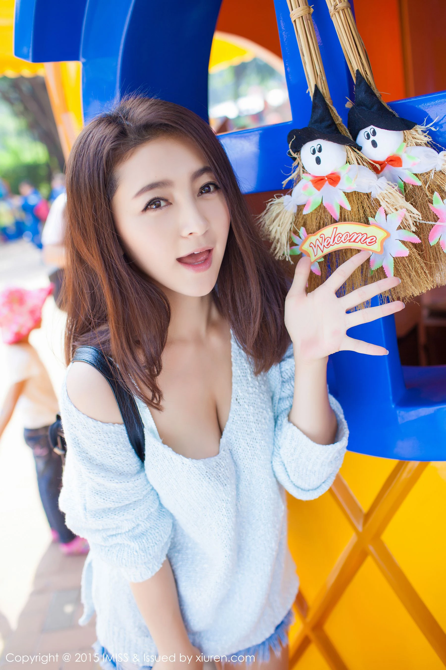 夏茉GIGI《牛仔热裤街拍》 爱蜜社IMiss Vol.049插图6