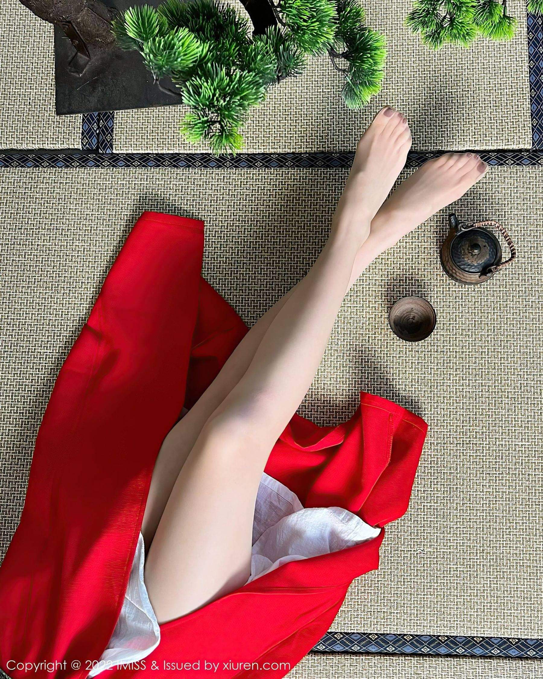 爱蜜社 VOL.669 逗逗doudou 和服美腿插图4