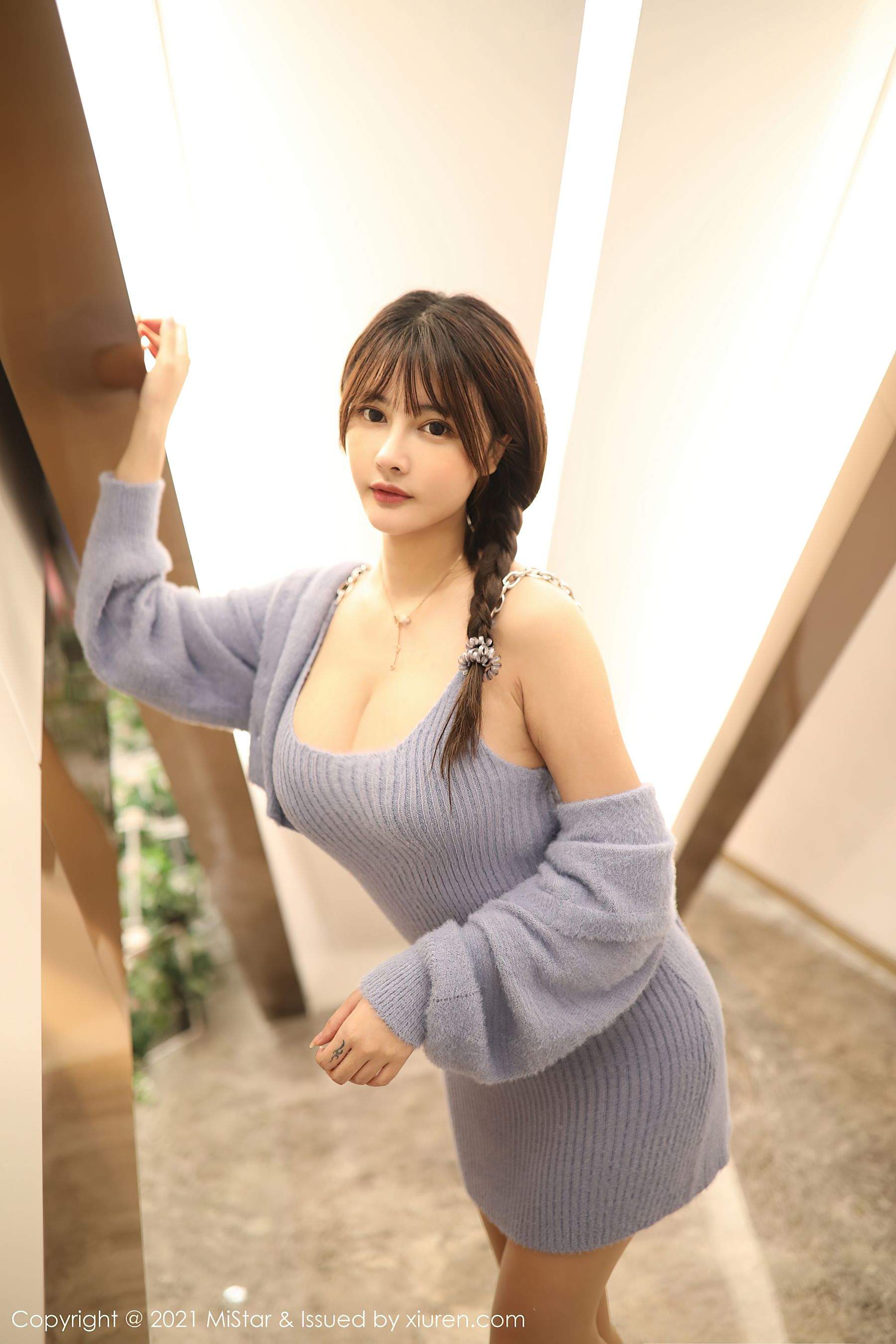 魅妍社 VOL.329 萌奈子 &低胸的服饰与朦胧肉丝插图