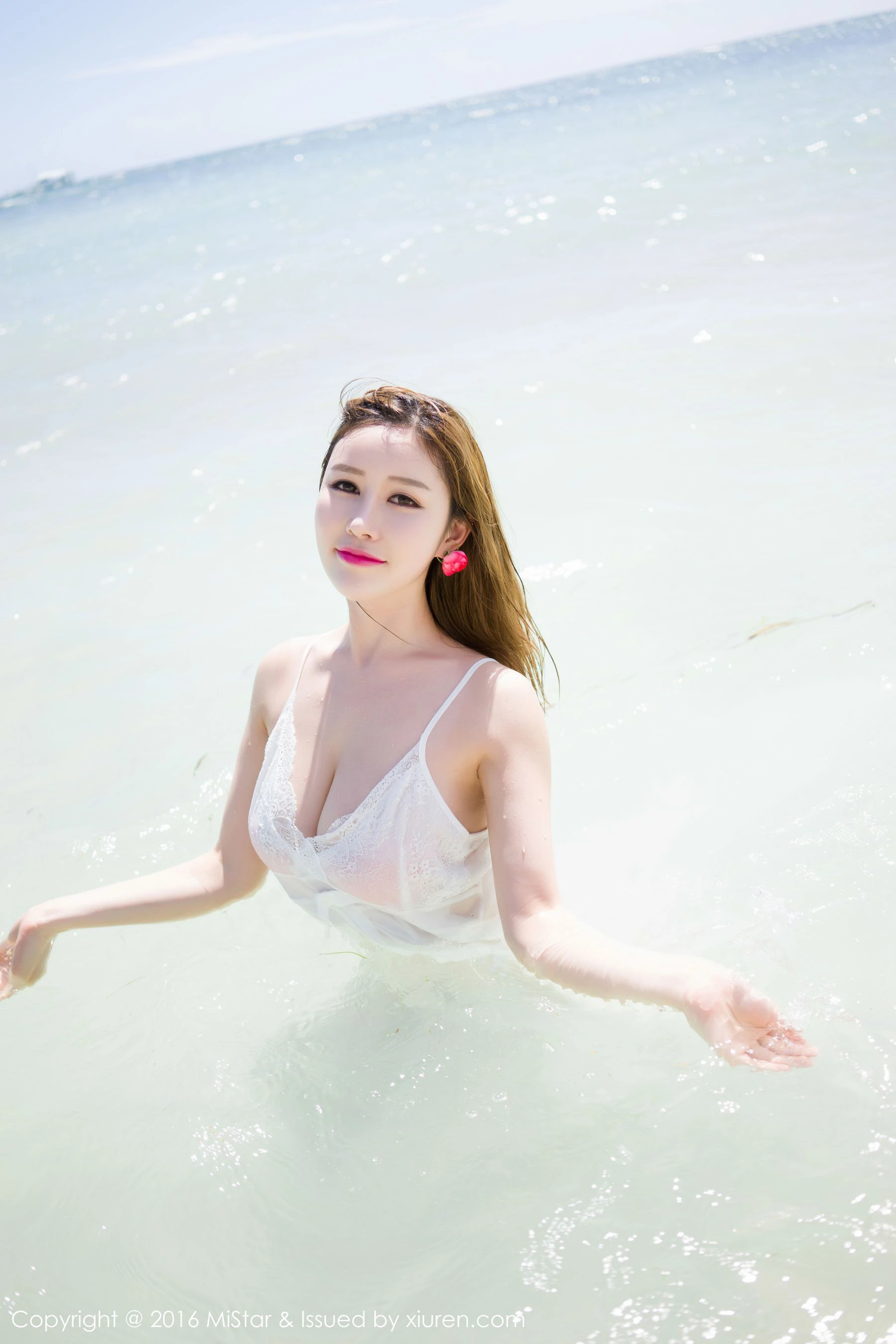 于姬Una《海滩长裙+死库水》 魅妍社 Vol.056插图7