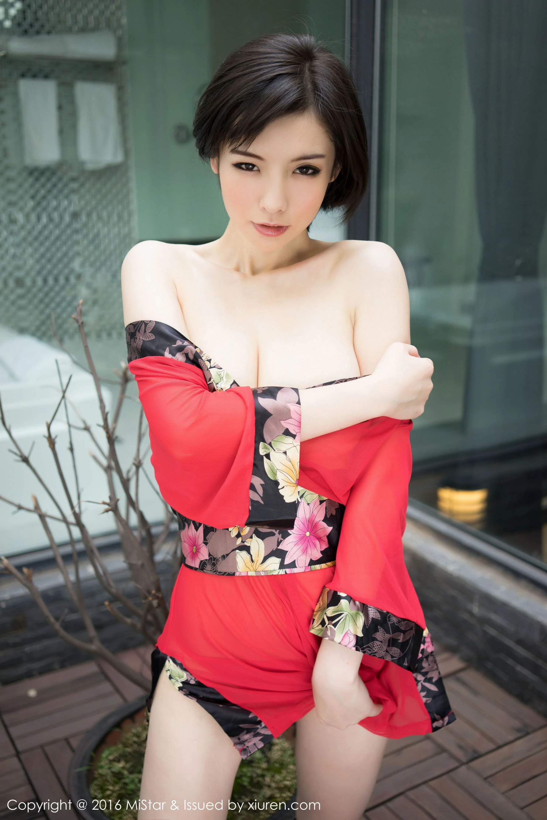 Jenny佳妮《拥有傲人巨乳的短发妹子》 魅妍社 Vol.077插图1