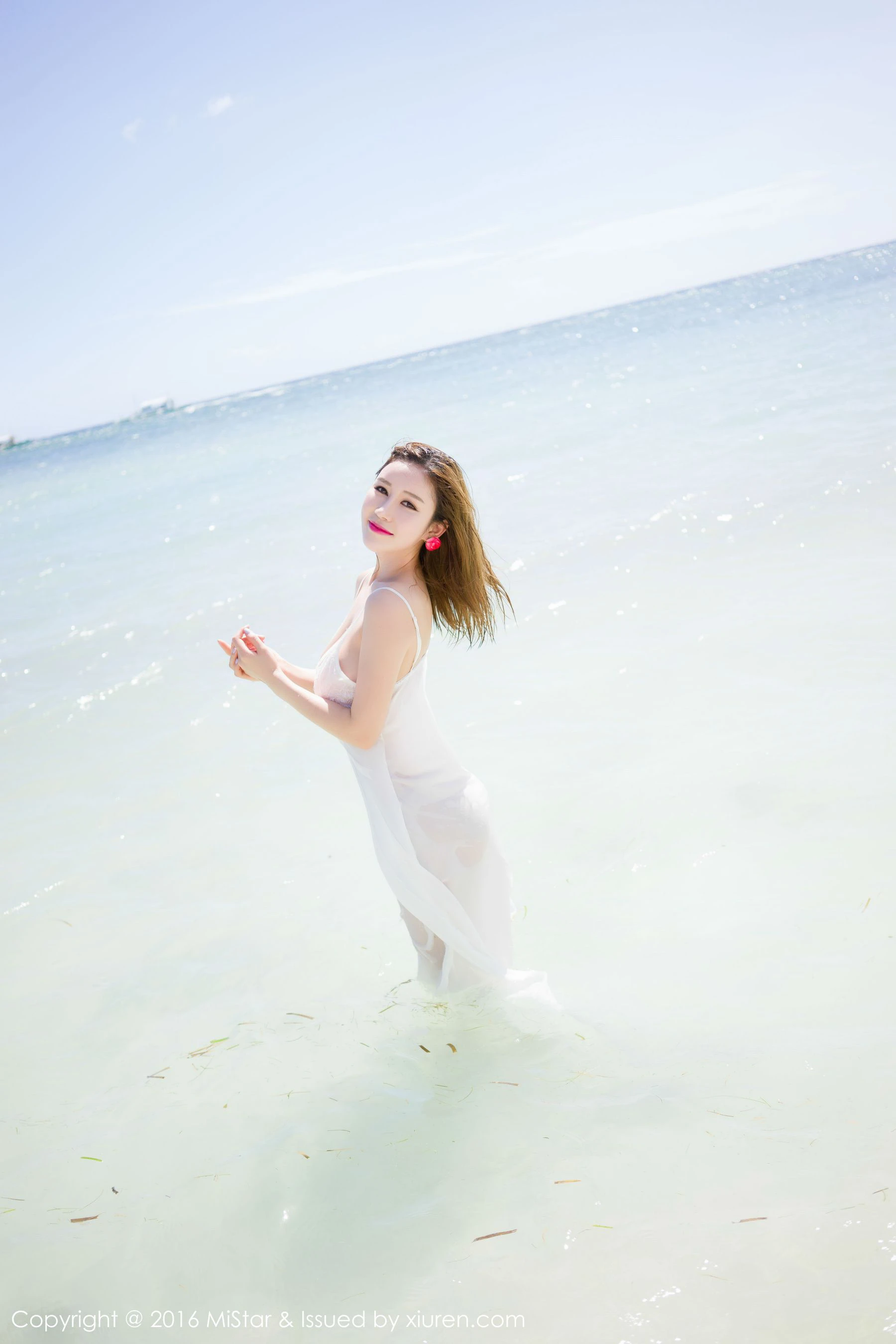 于姬Una《海滩长裙+死库水》 魅妍社 Vol.056插图5