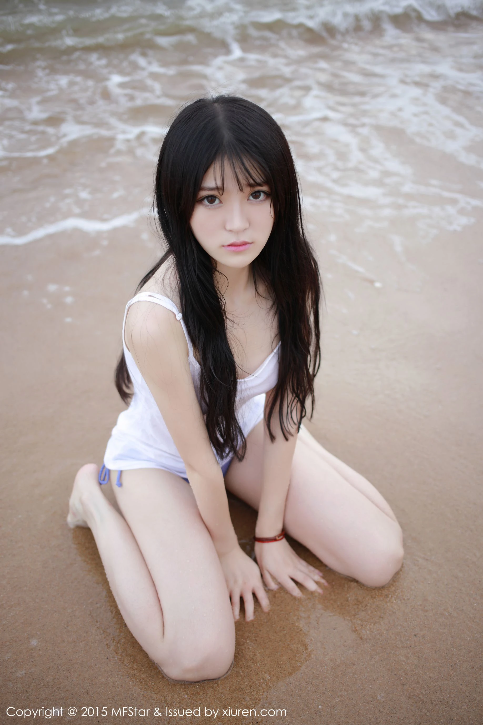 伊小七MoMo 《性感湿身旅拍》 模范学院 Vol.029插图2