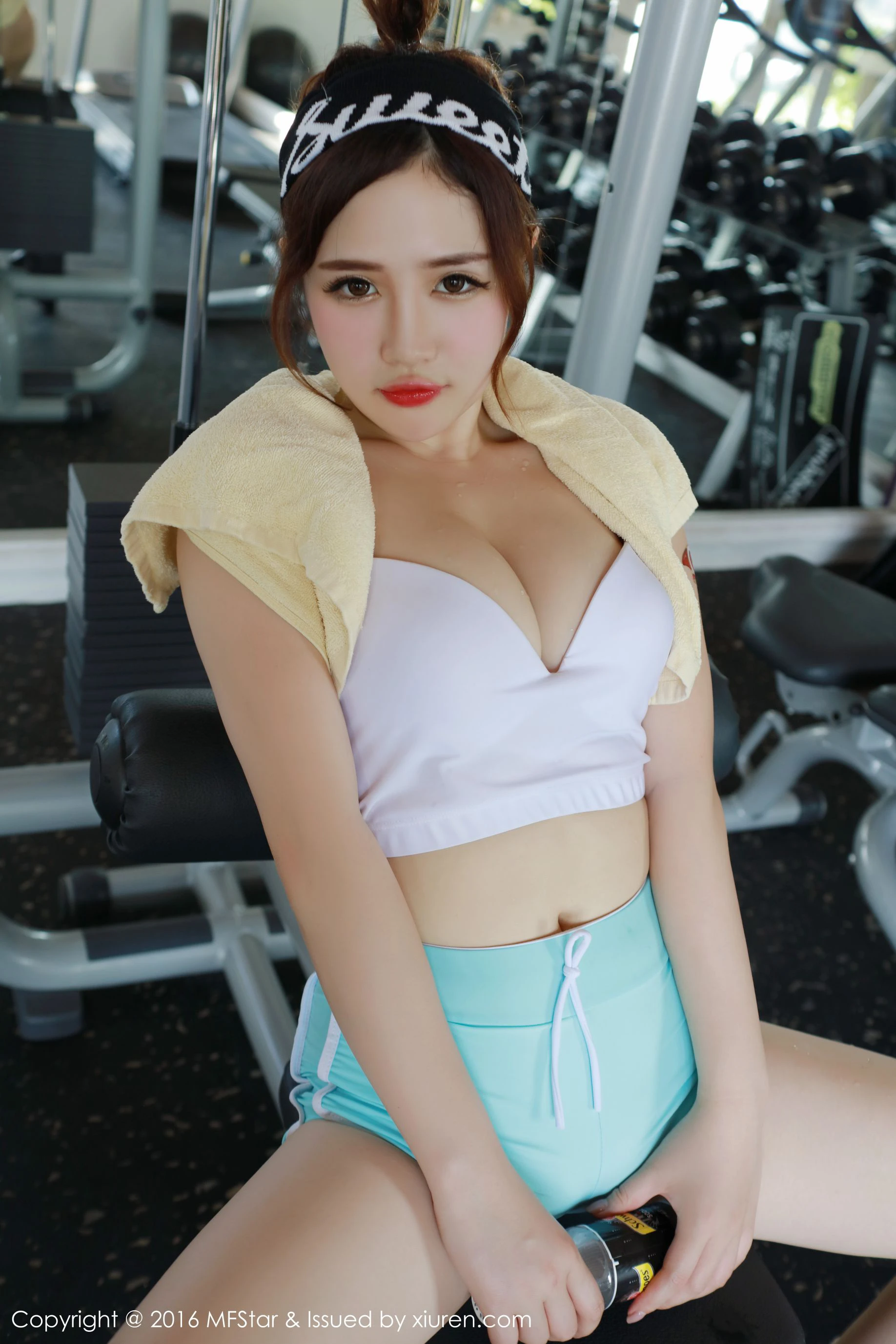 徐cake《马尔代夫旅拍》运动风泳衣+皮卡丘比基尼 模范学院 Vol.056插图2