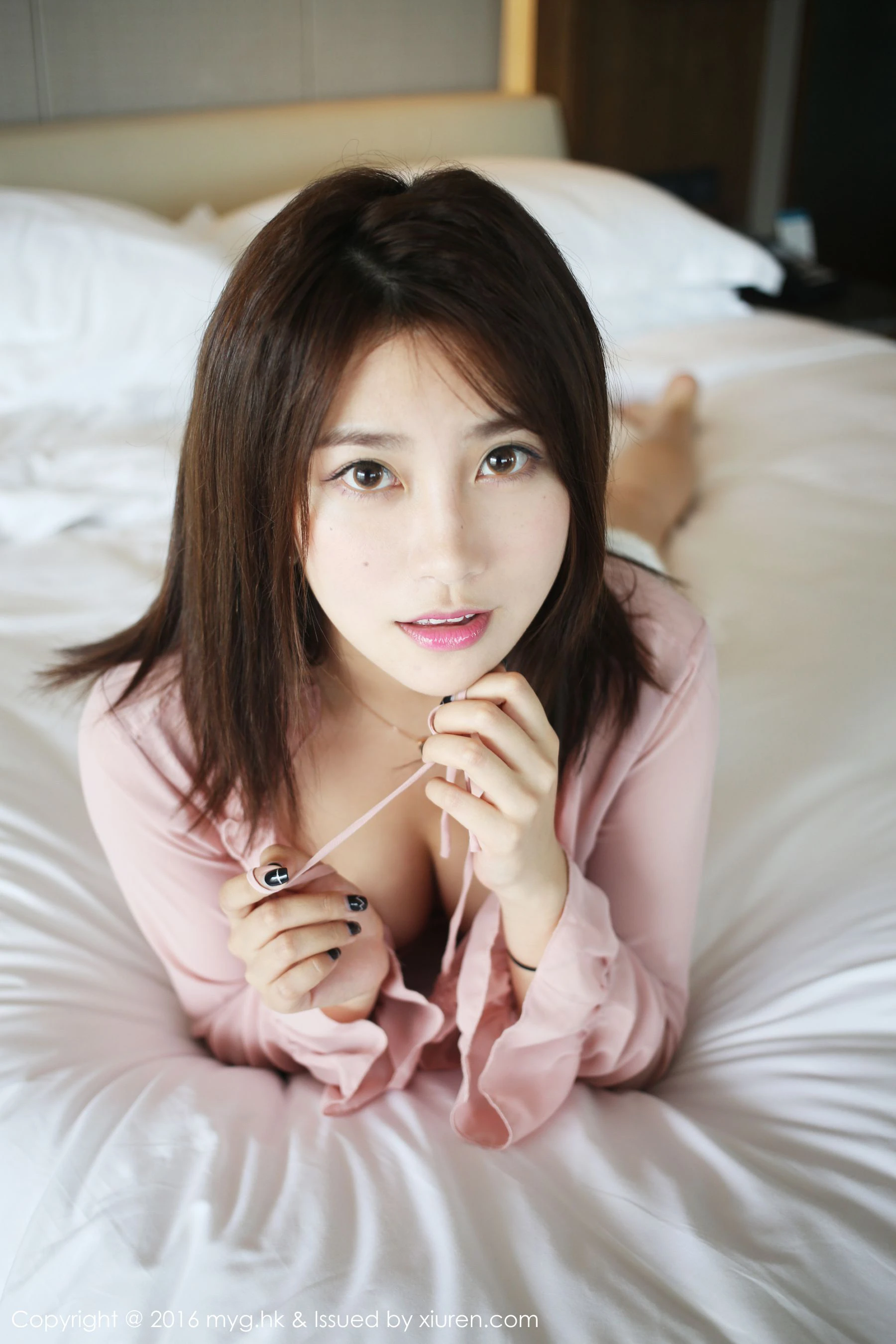 许诺Sabrina《楚楚可人、娇艳欲滴的女神》 美媛馆 Vol.223插图1