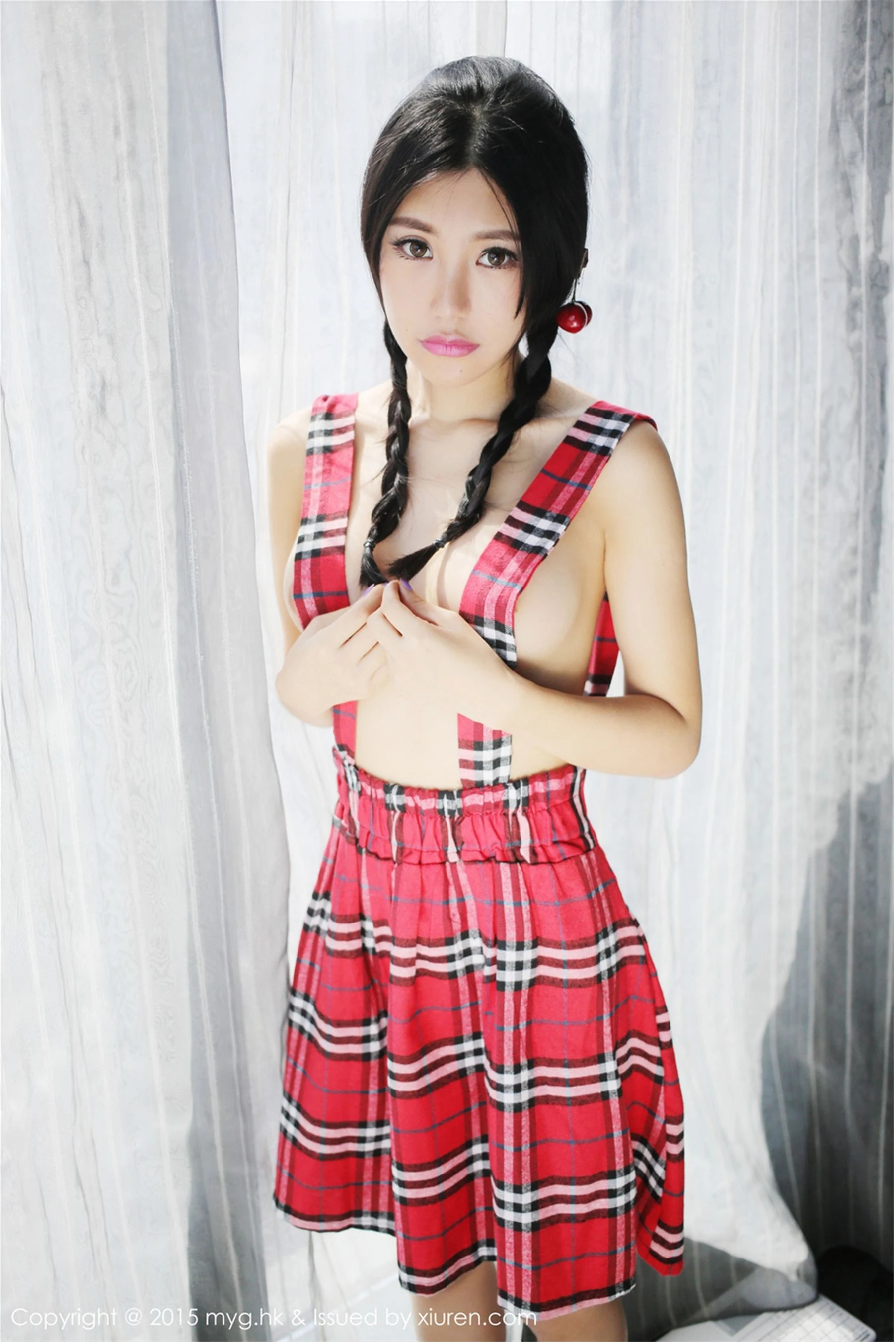 绮里嘉ula《泰国旅拍》英伦风校服+短裙+比基尼 美媛馆 Vol.091插图1