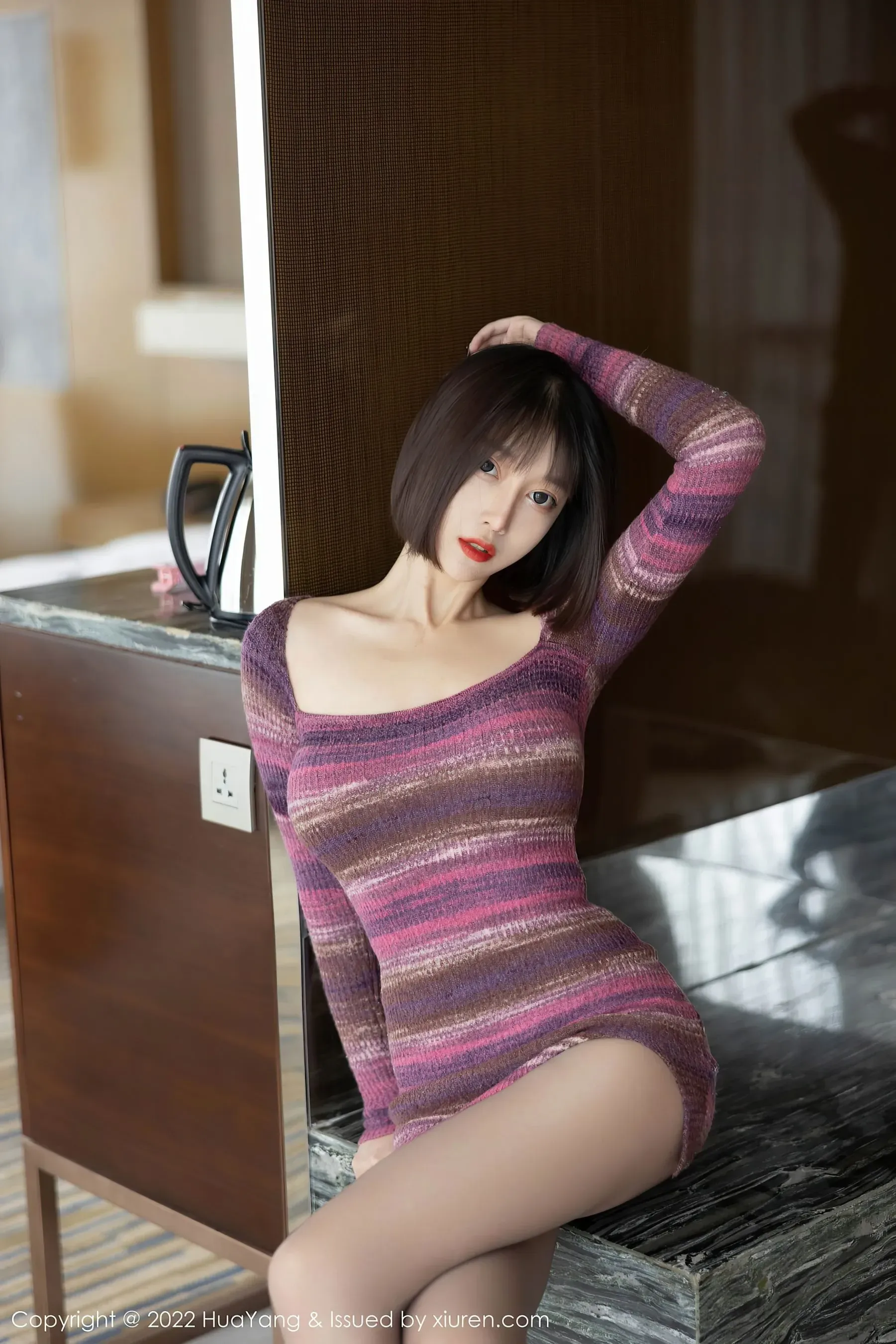 花漾 VOL.487 玥儿玥er 丝袜美腿诱惑写真插图2