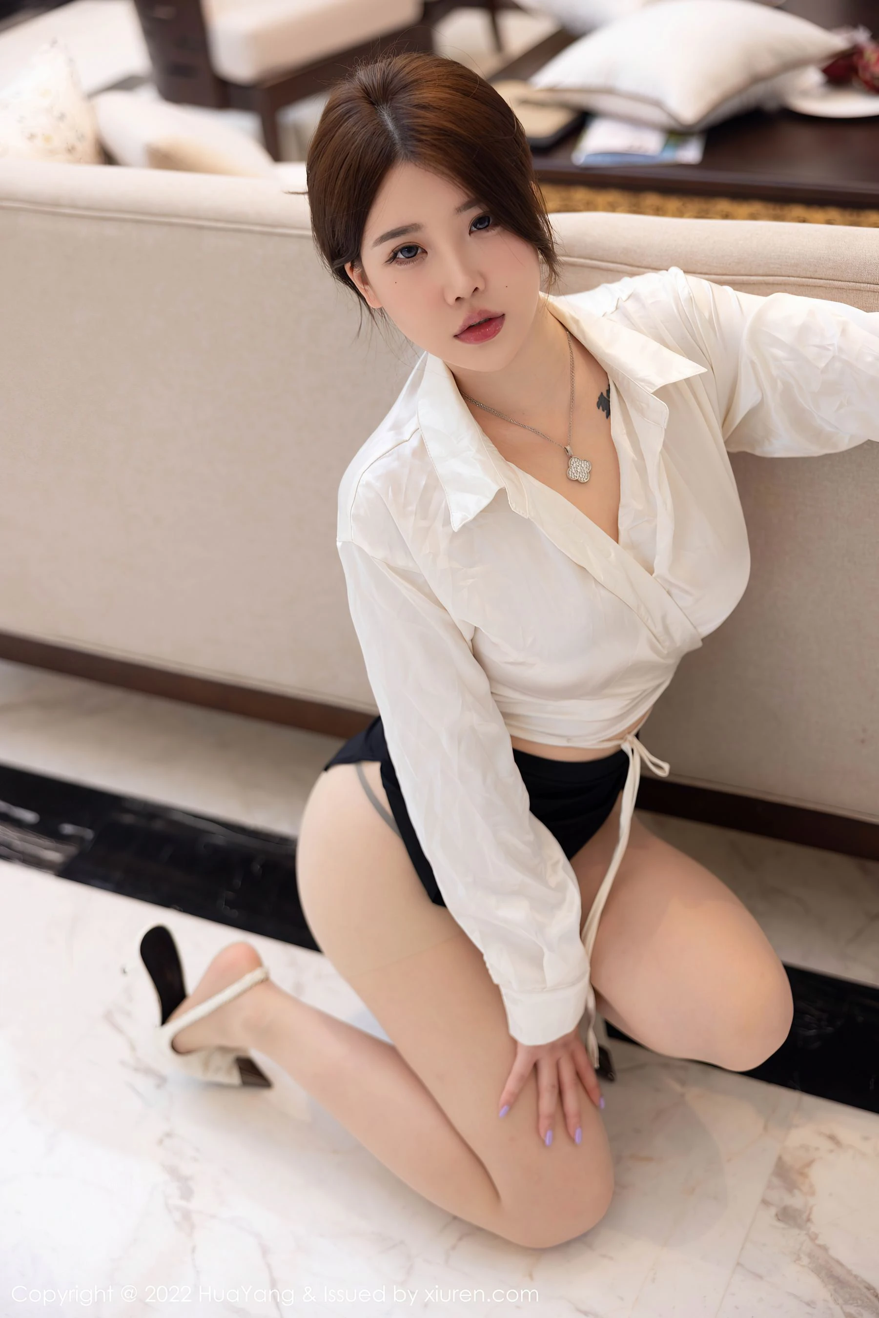 花漾 VOL.516 小海臀Rena 丝袜短裙插图4