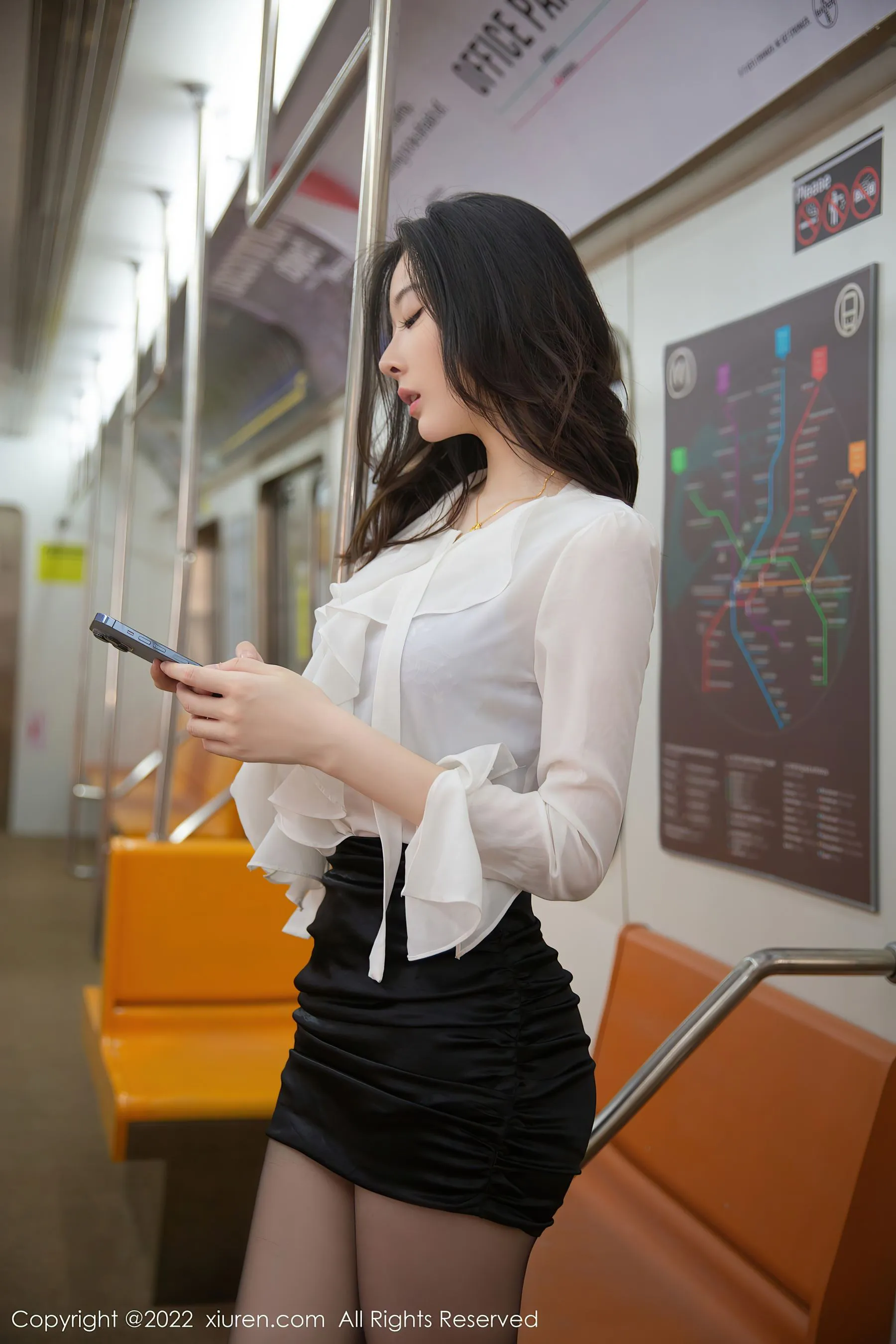  秀人网 No.5808 是小逗逗 黑丝短裙第21张