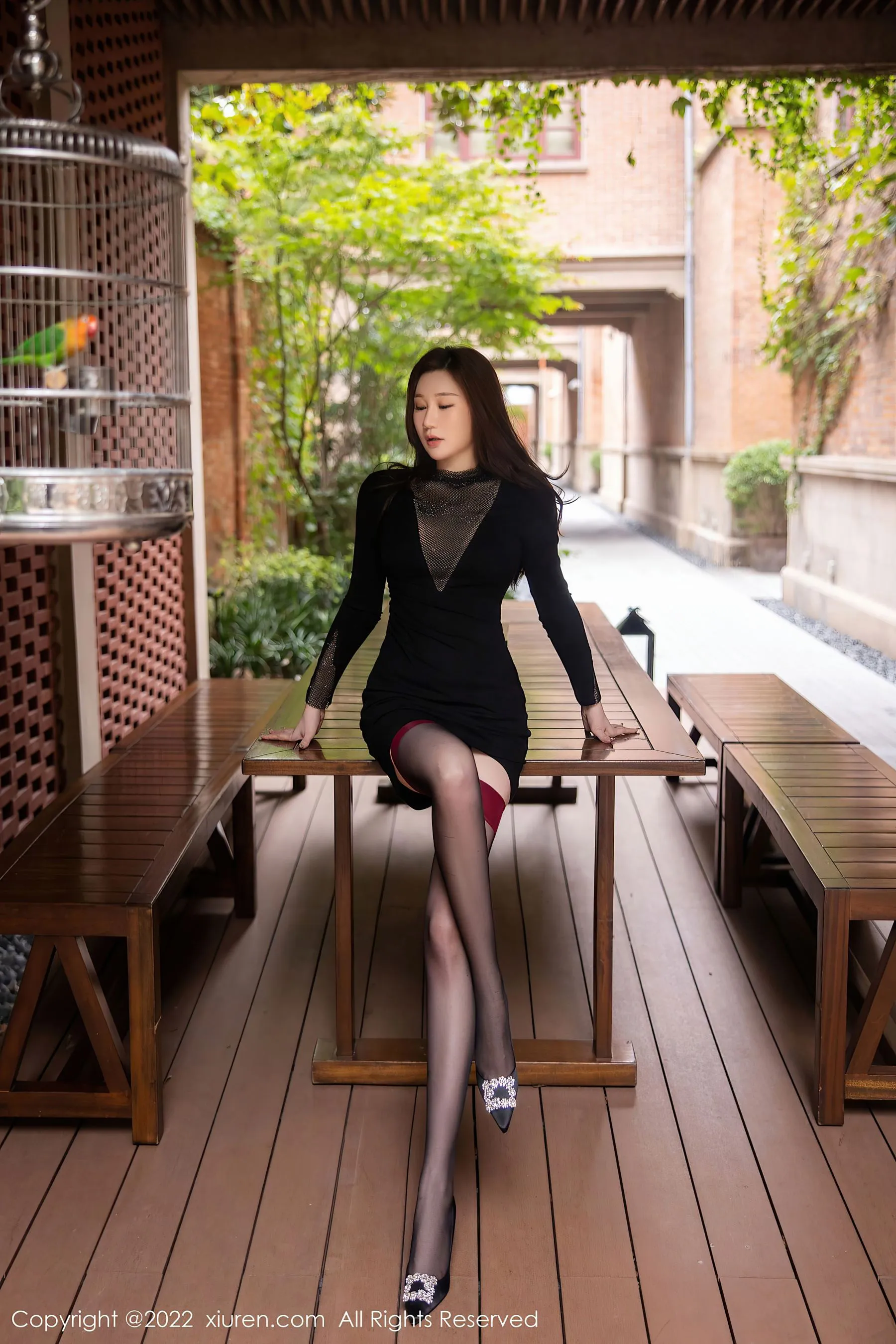  秀人网 No.6069 顾乔楠Cora 黑丝美臀第7张