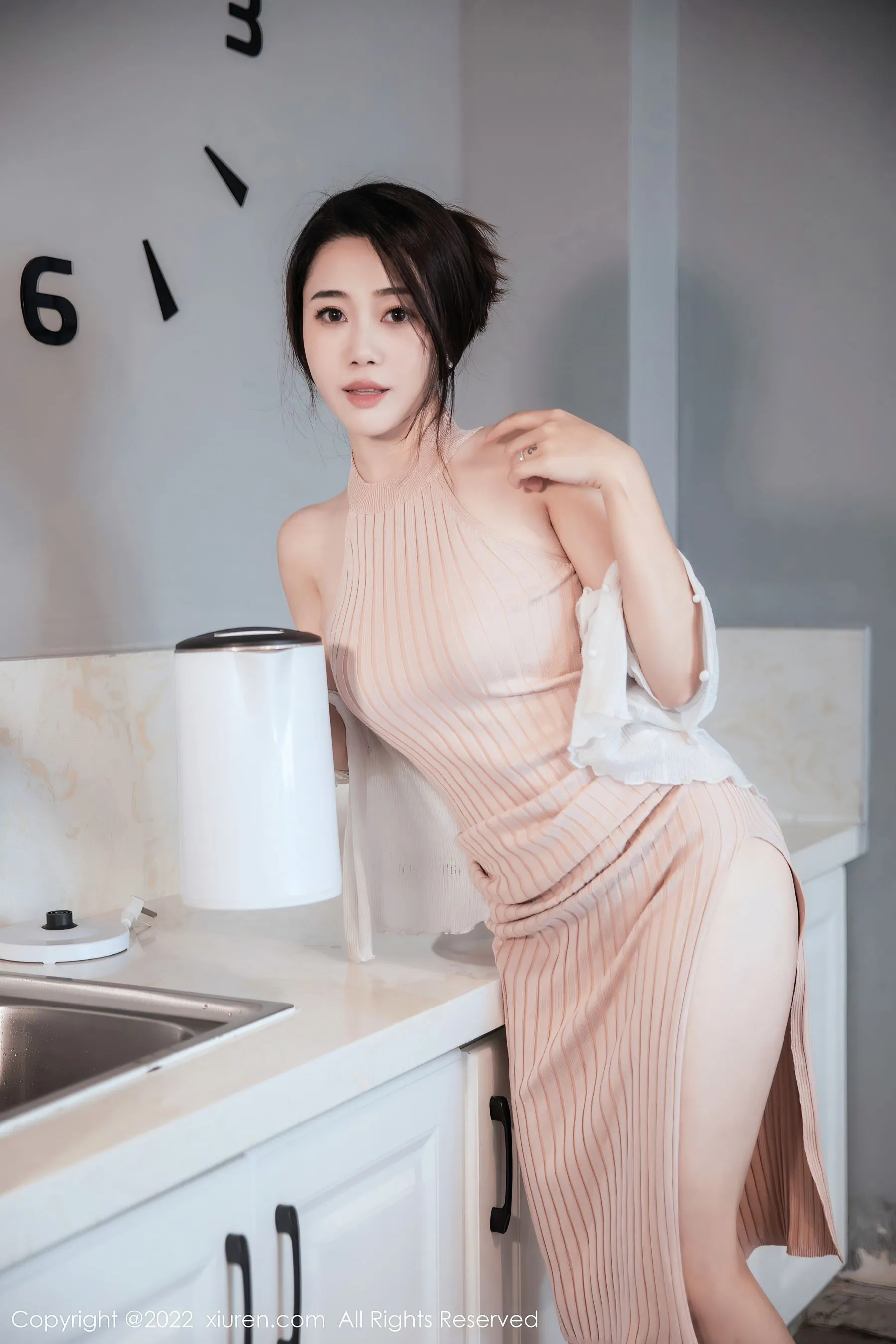  秀人网 No.6066 严利娅Yuliya 丰腴美臀第14张