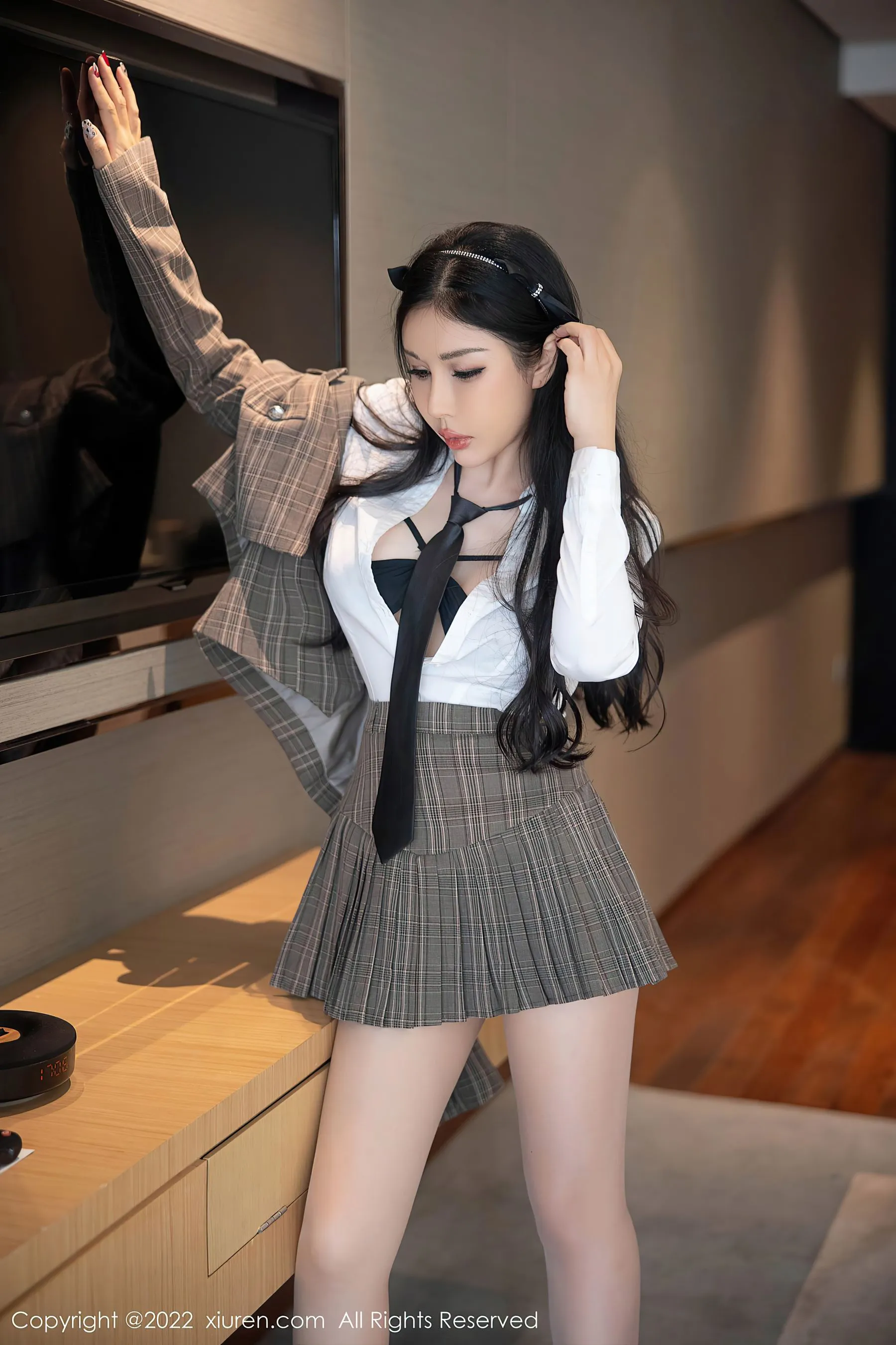 秀人网 No.5902 田冰冰 制服美腿插图4