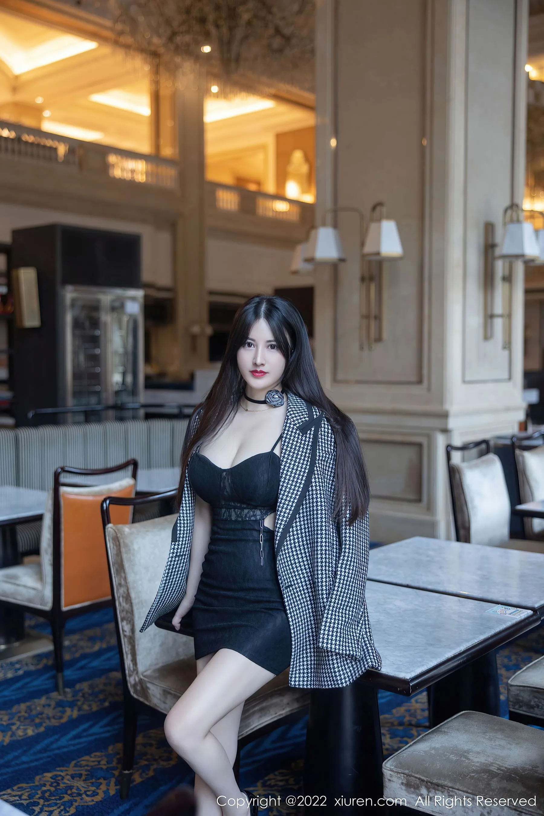  秀人网 No.6049 诗诗kiki 丰腴美臀第17张