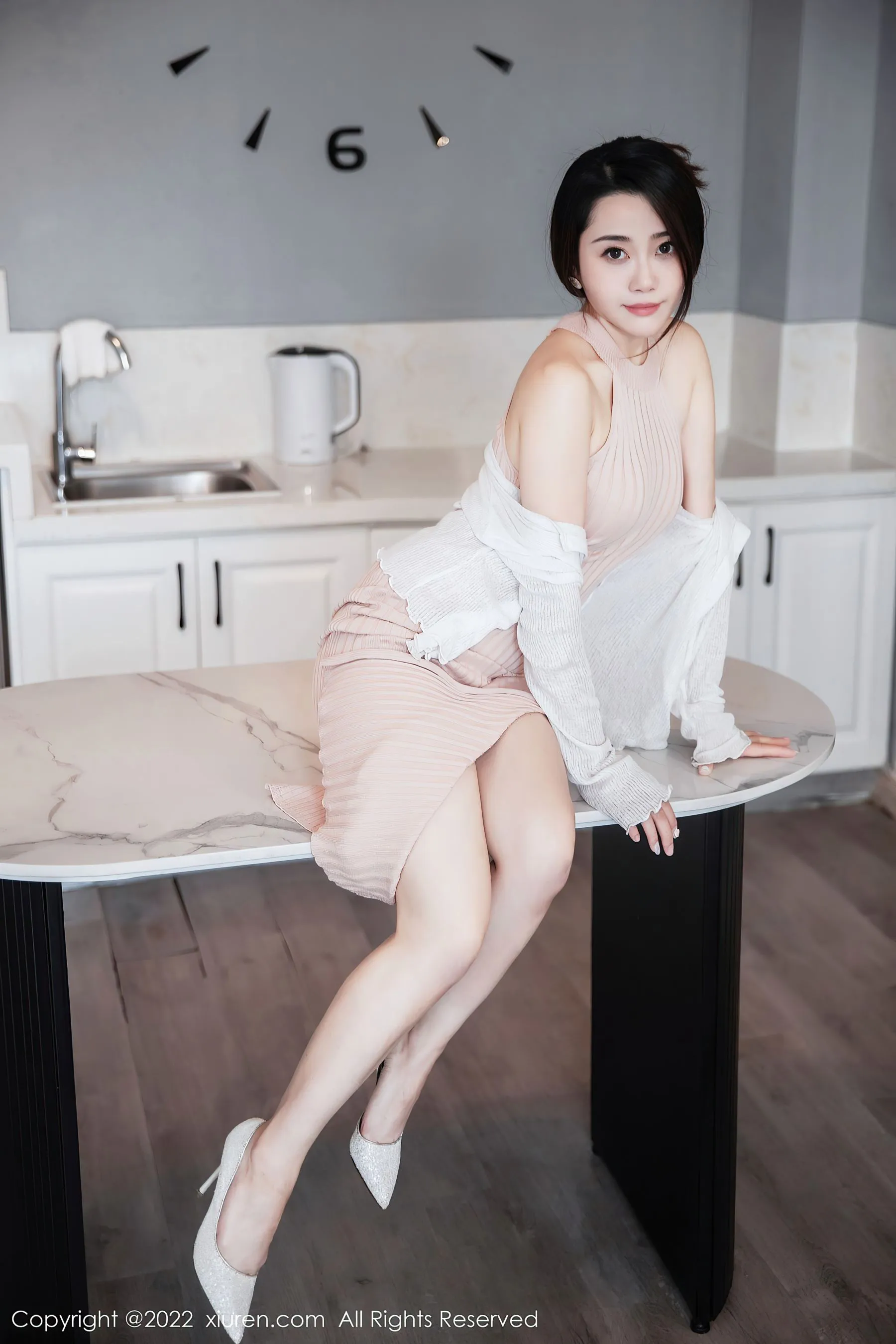  秀人网 No.6066 严利娅Yuliya 丰腴美臀第17张