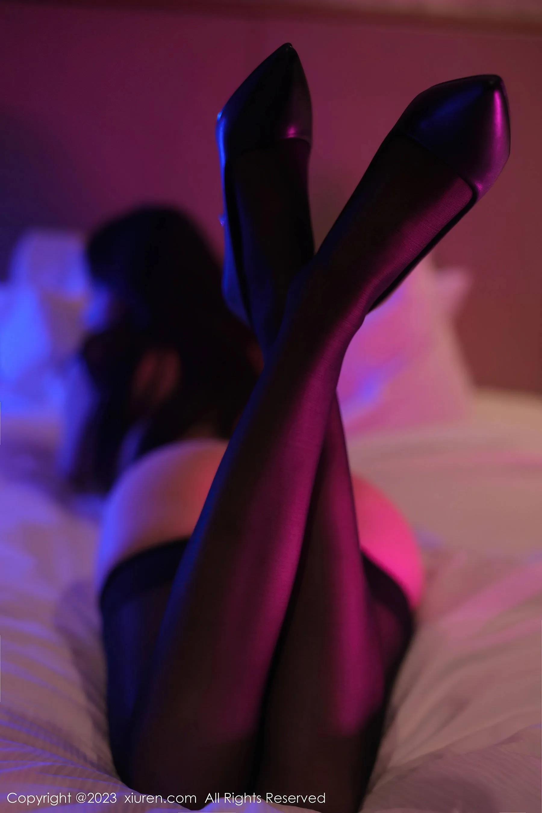  秀人网 No.6083 薇薇酱 睡袍美腿第22张