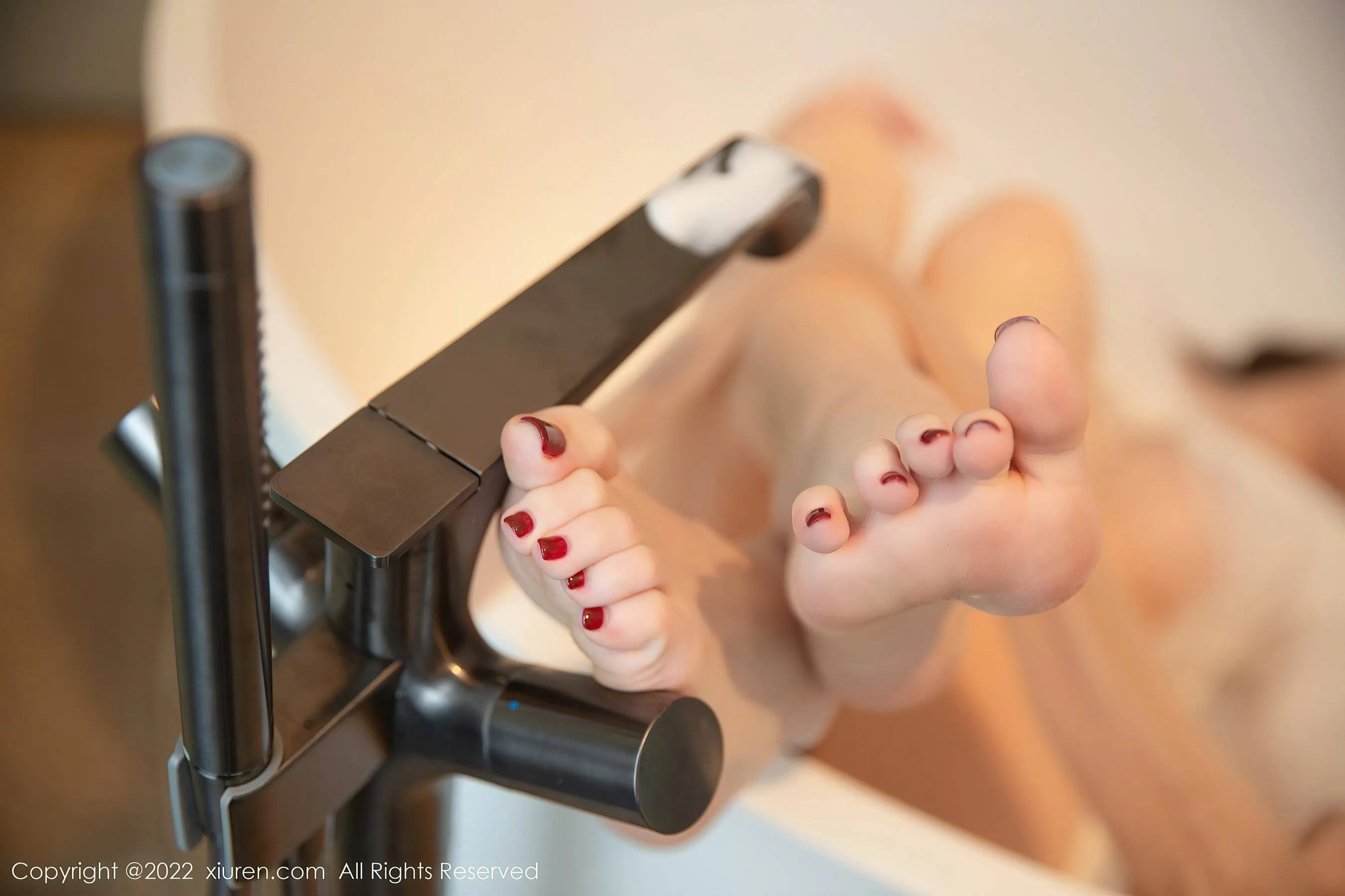  秀人网 No.6057 是小逗逗第19张