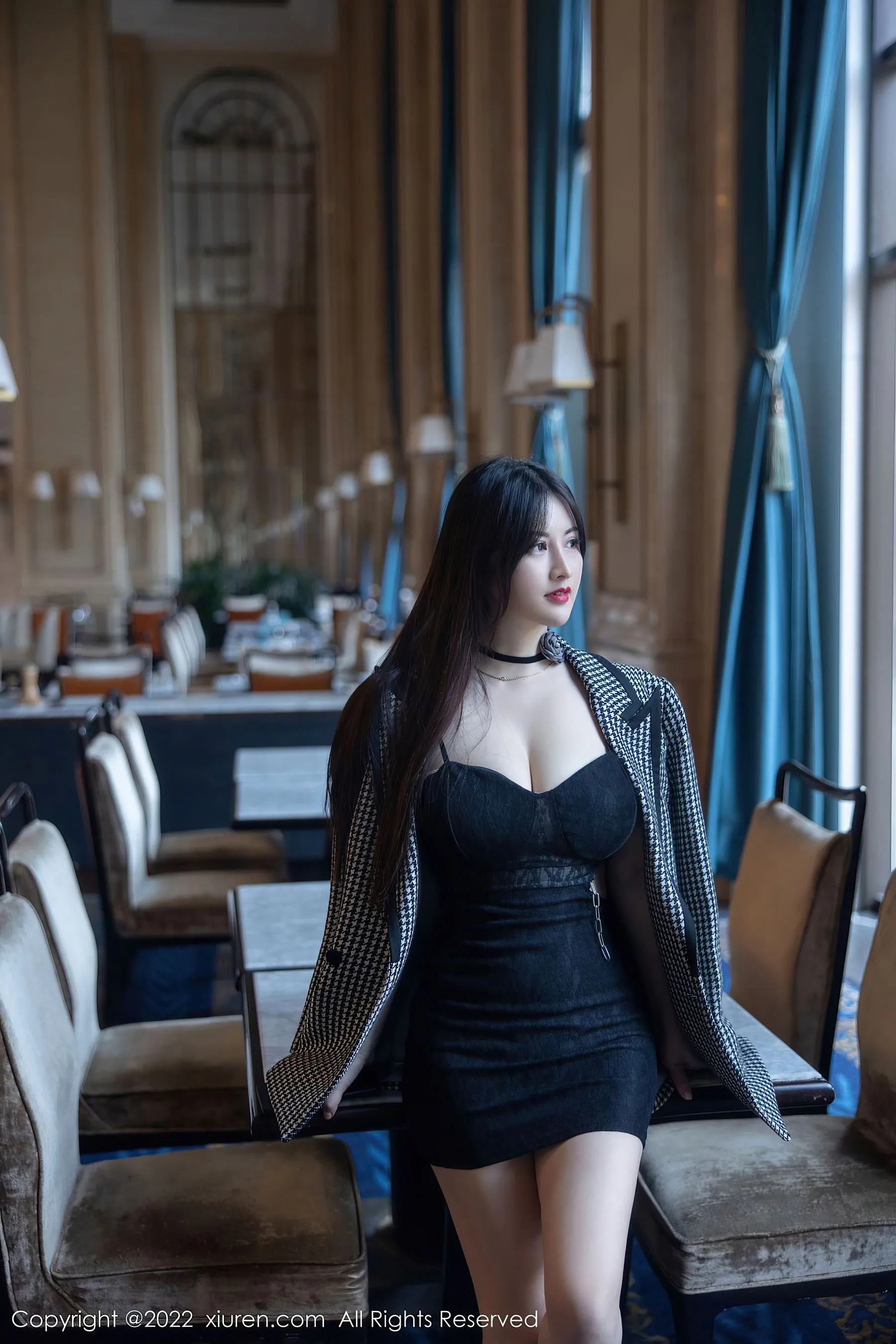  秀人网 No.6049 诗诗kiki 丰腴美臀第17张