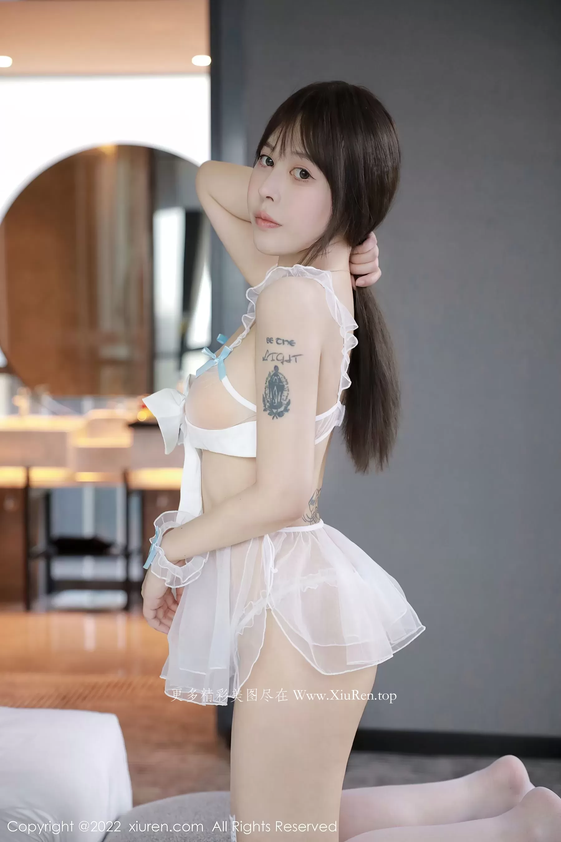 秀人网 No.5926 Evelyn艾莉 丝袜美臀第1张