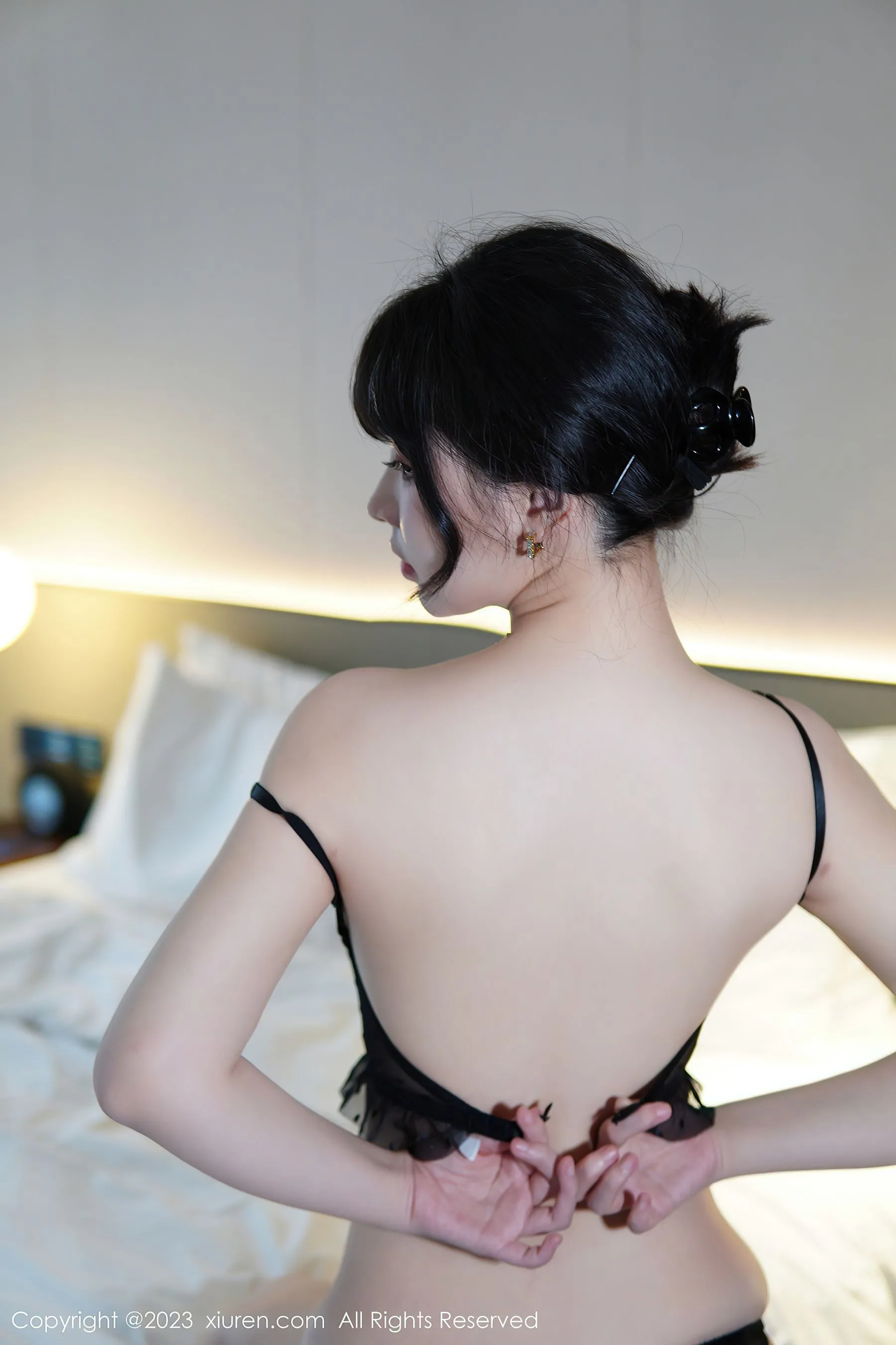 秀人网 No.6111 桃桃子_ 短裙美腿第11张