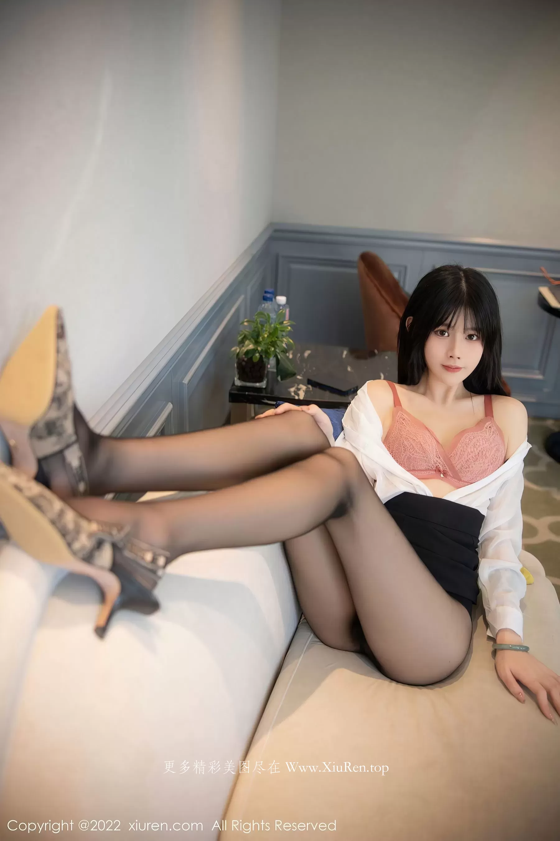  秀人网 No.5861 77qiqi 短裙黑丝第15张