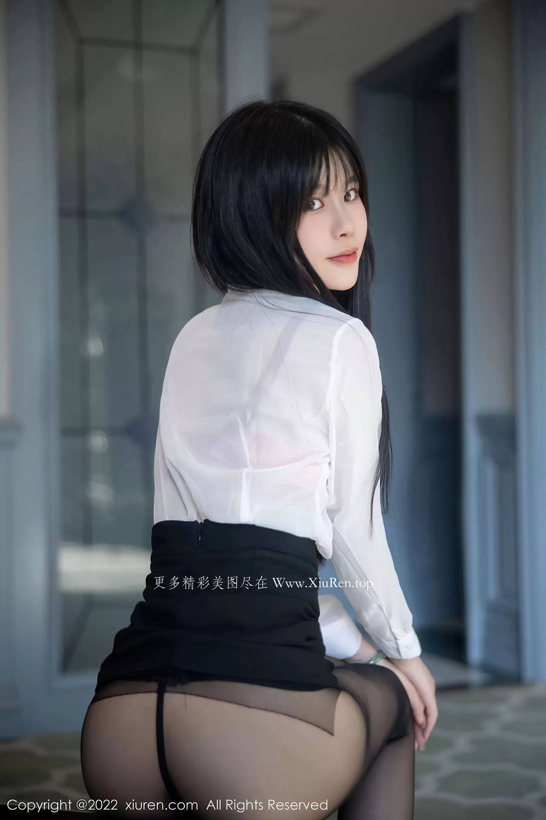  秀人网 No.5861 77qiqi 短裙黑丝第24张