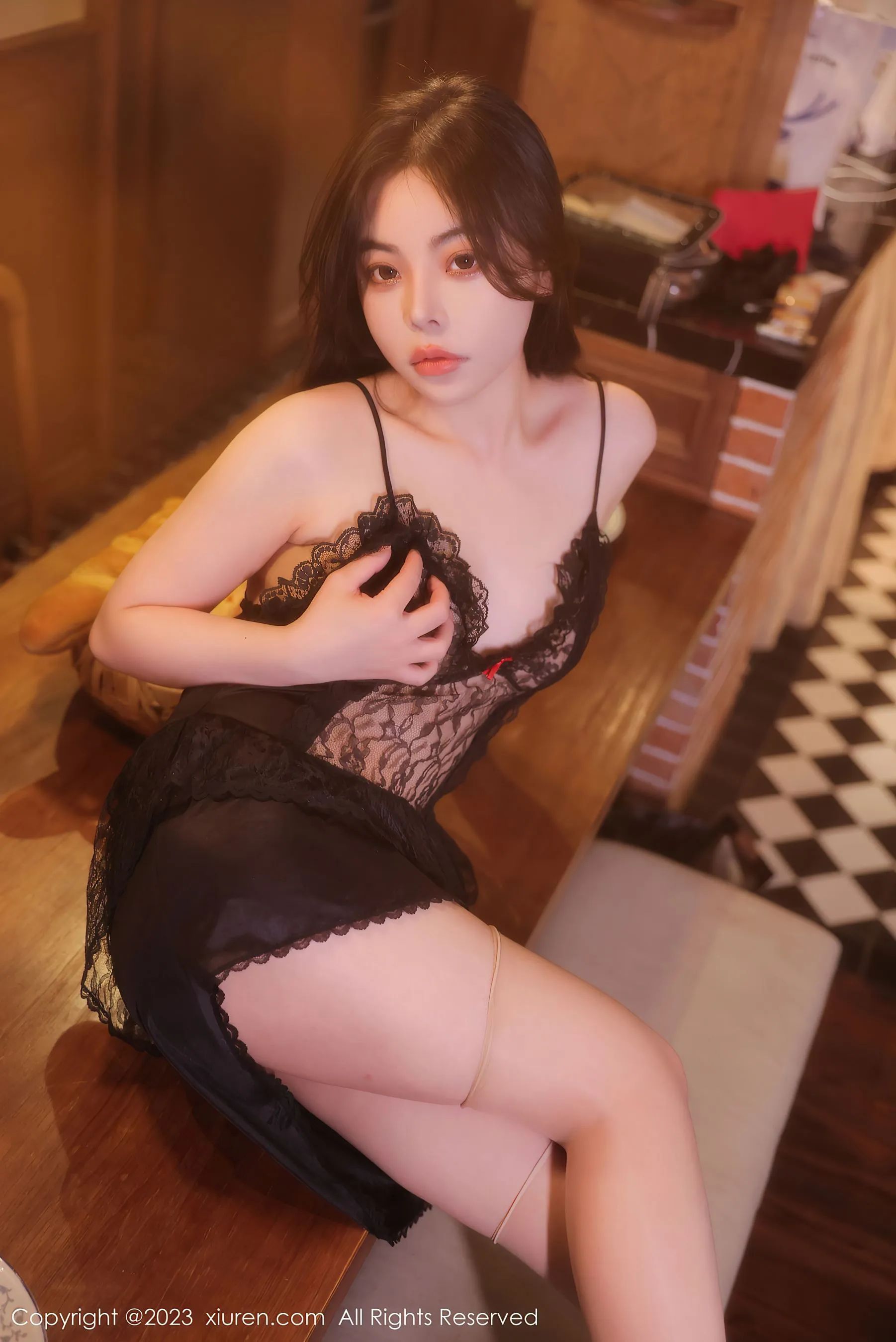 秀人网 No.6339 Aami喵小狐 新人美臀插图1