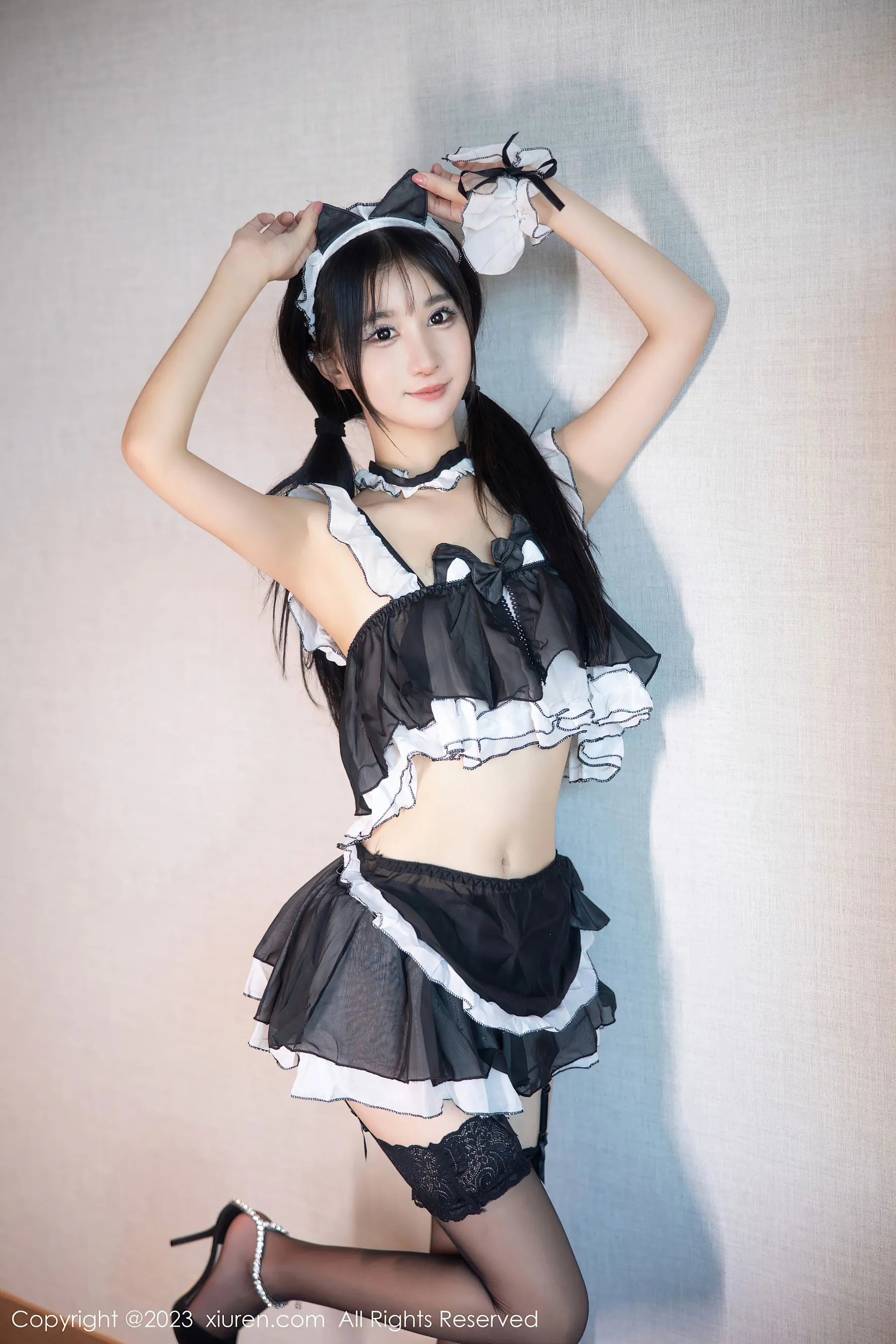 秀人网 No.6795 小果冻儿 黑丝美腿插图3