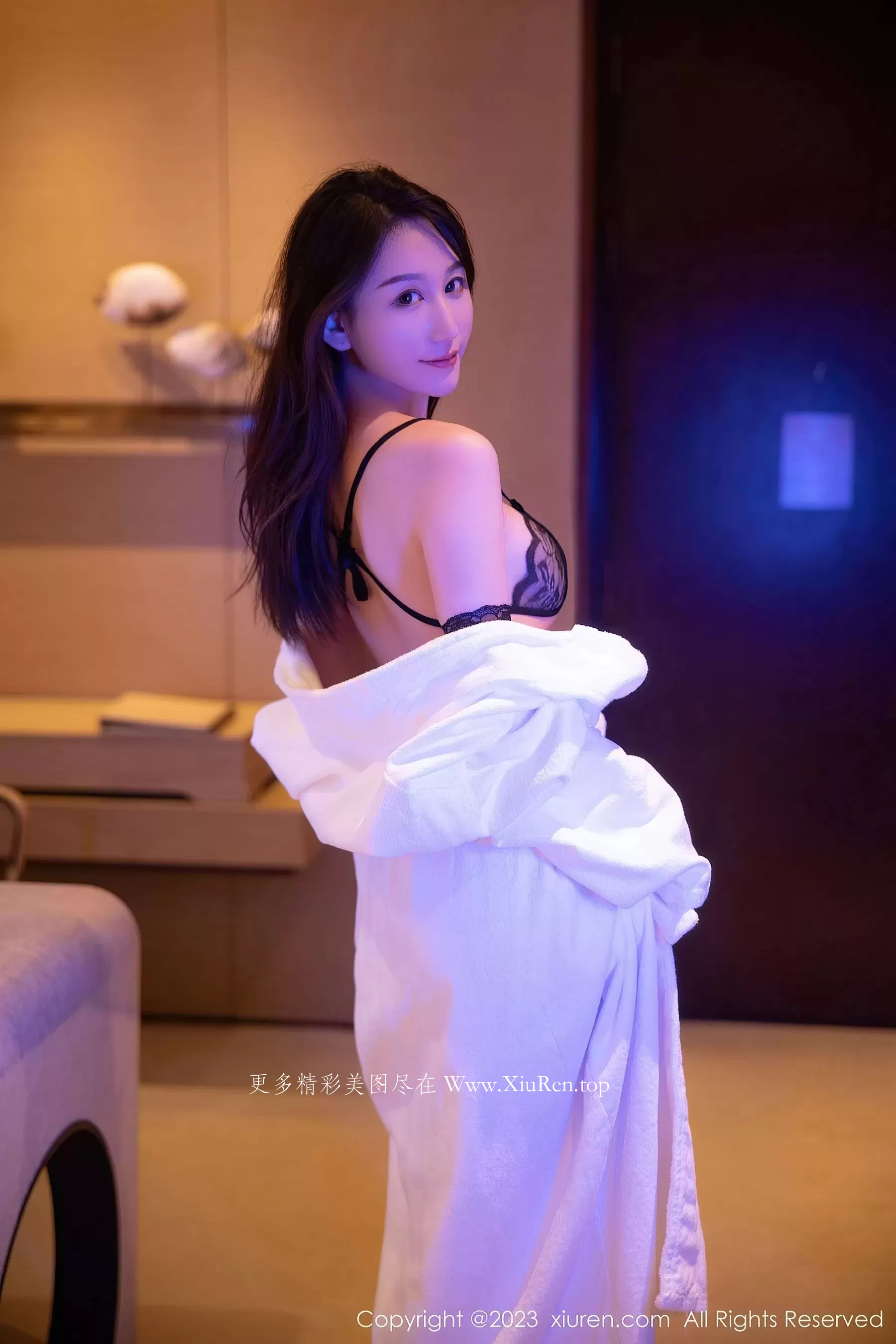  秀人网 No.6083 薇薇酱 睡袍美腿第26张