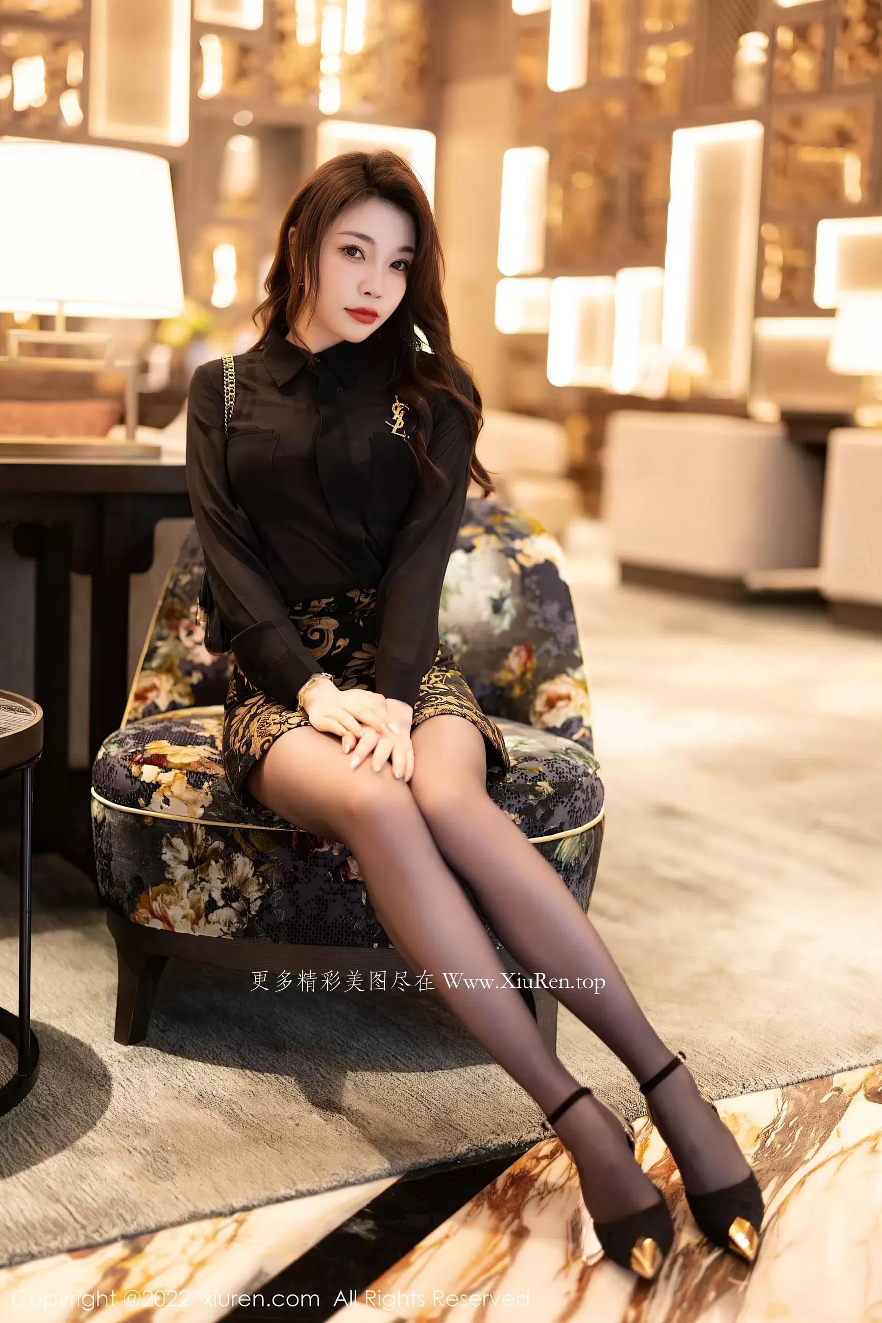 秀人网 No.5953 徐莉芝Booty 黑丝长腿第21张