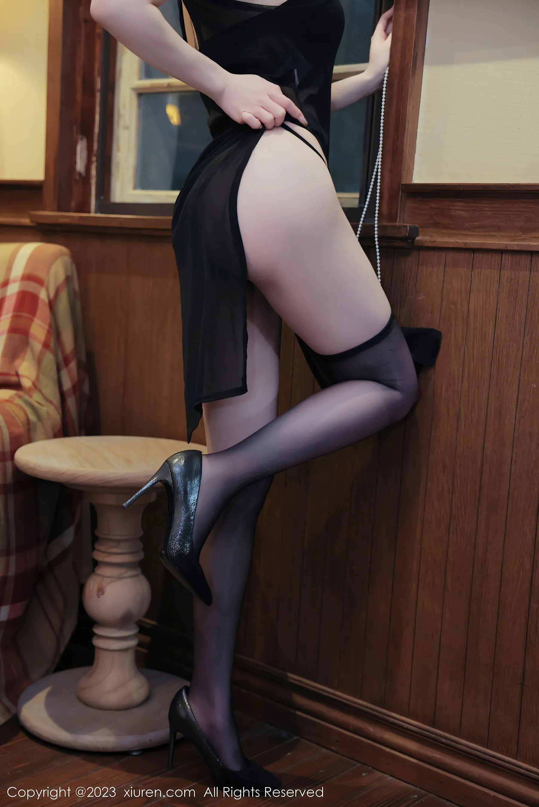 秀人网 No.6498 玉兔miki 黑丝美腿插图4