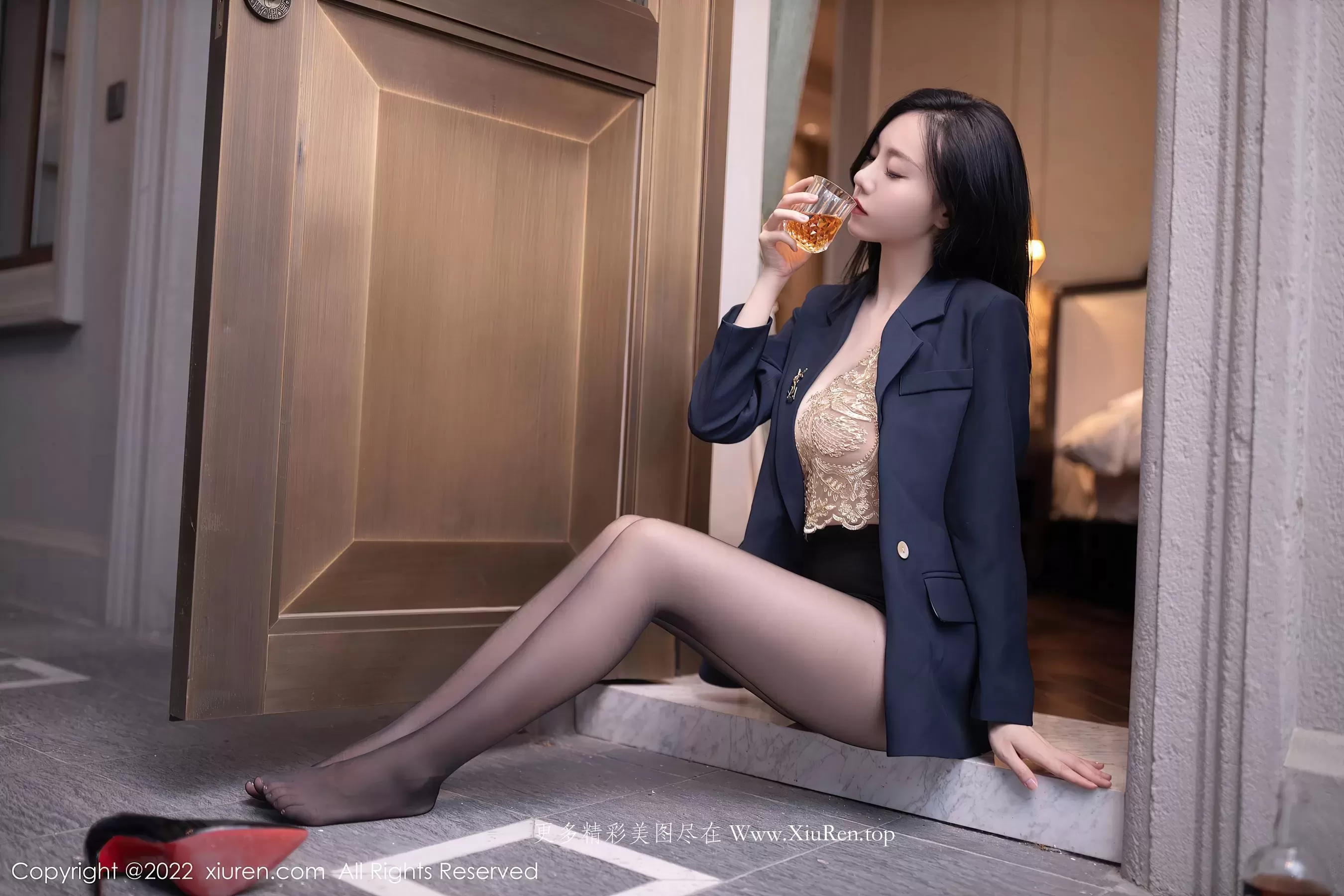  秀人网 No.6051 安然anran 黑丝美腿第25张