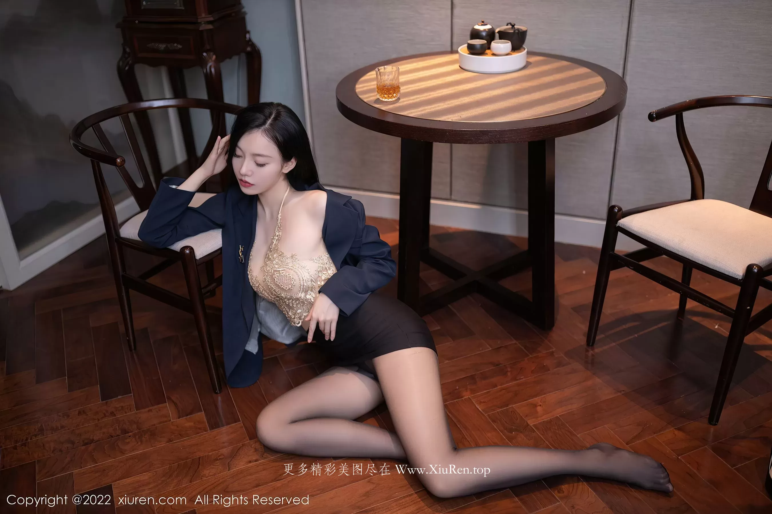 秀人网 No.6051 安然anran 黑丝美腿第26张