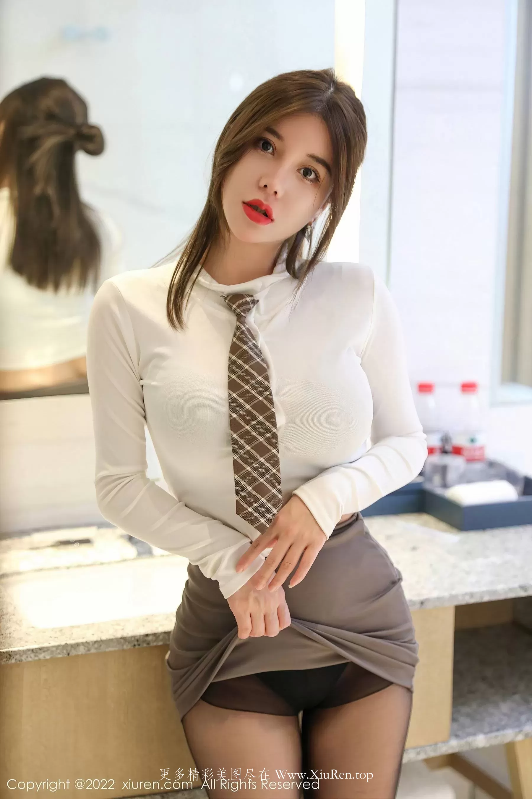  秀人网 No.5961 周jojobaby 黑丝短裙第17张