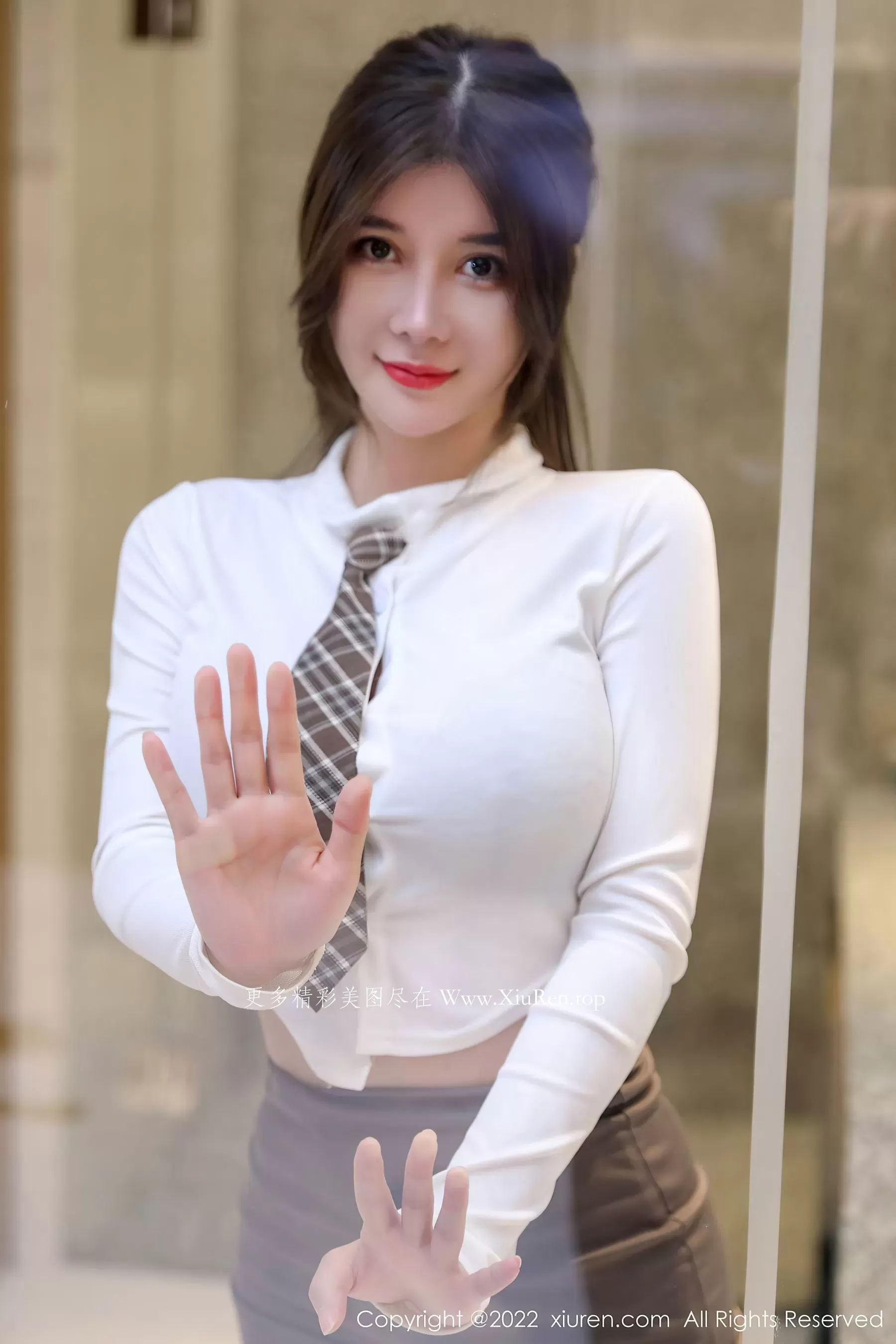 秀人网 No.5961 周jojobaby 黑丝短裙第14张