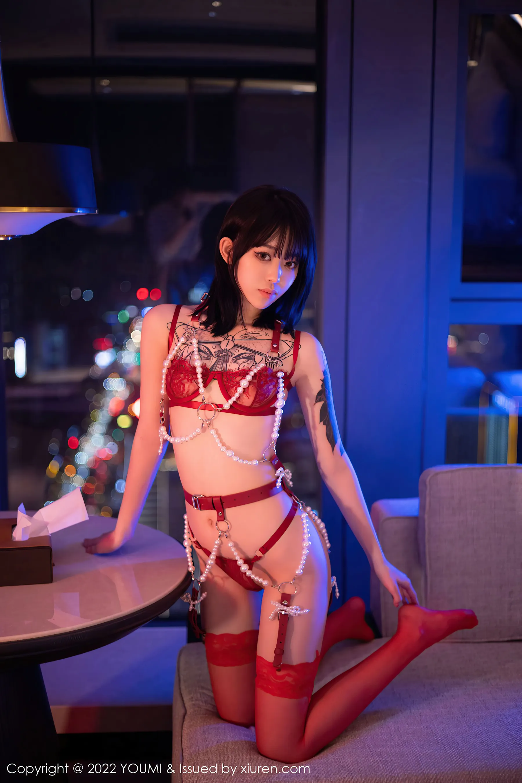 秀人网 No.4805 奶瓶. 制服情调美臀写真插图6