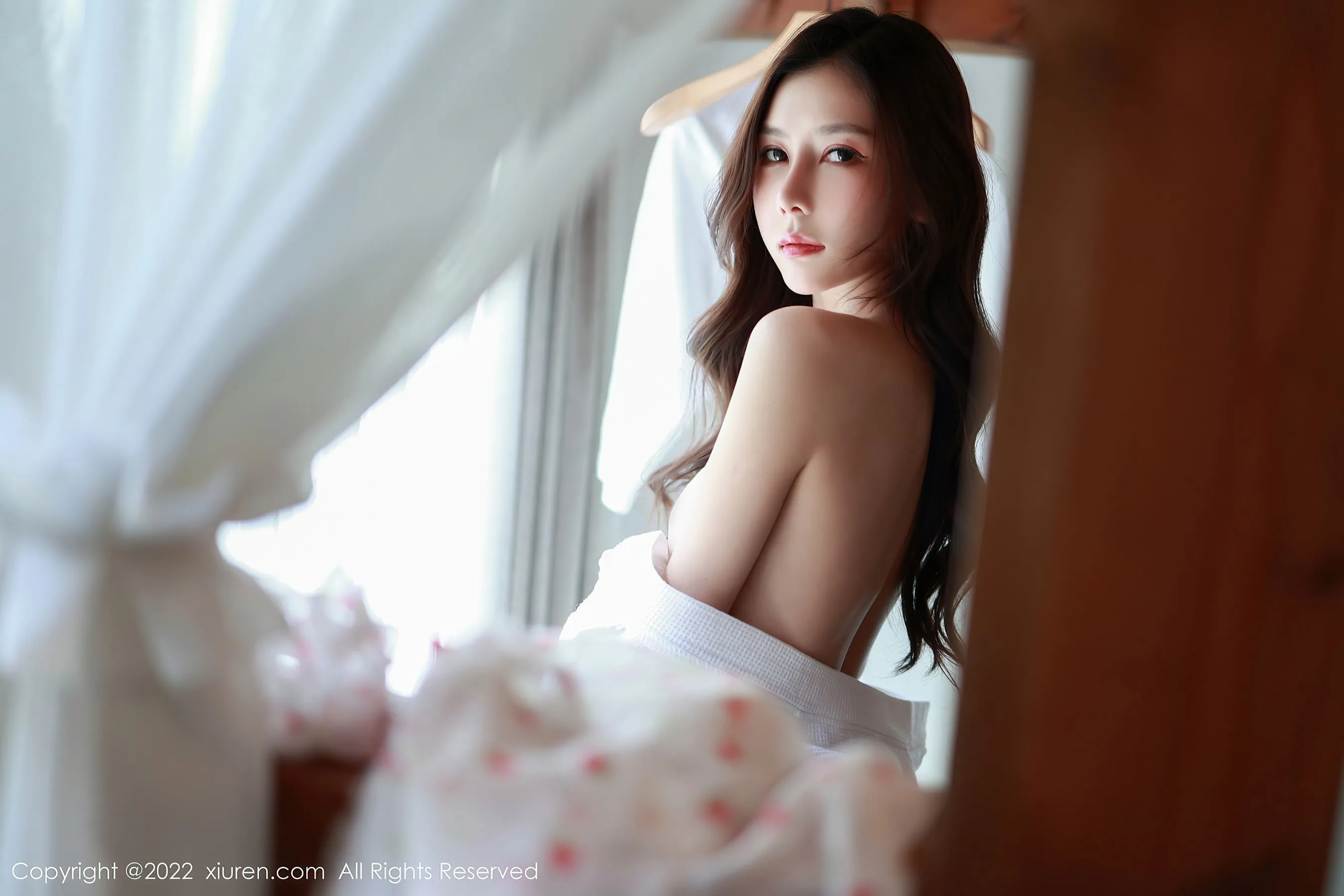 秀人网 No.4932 尹甜甜 睡袍美腿插图5