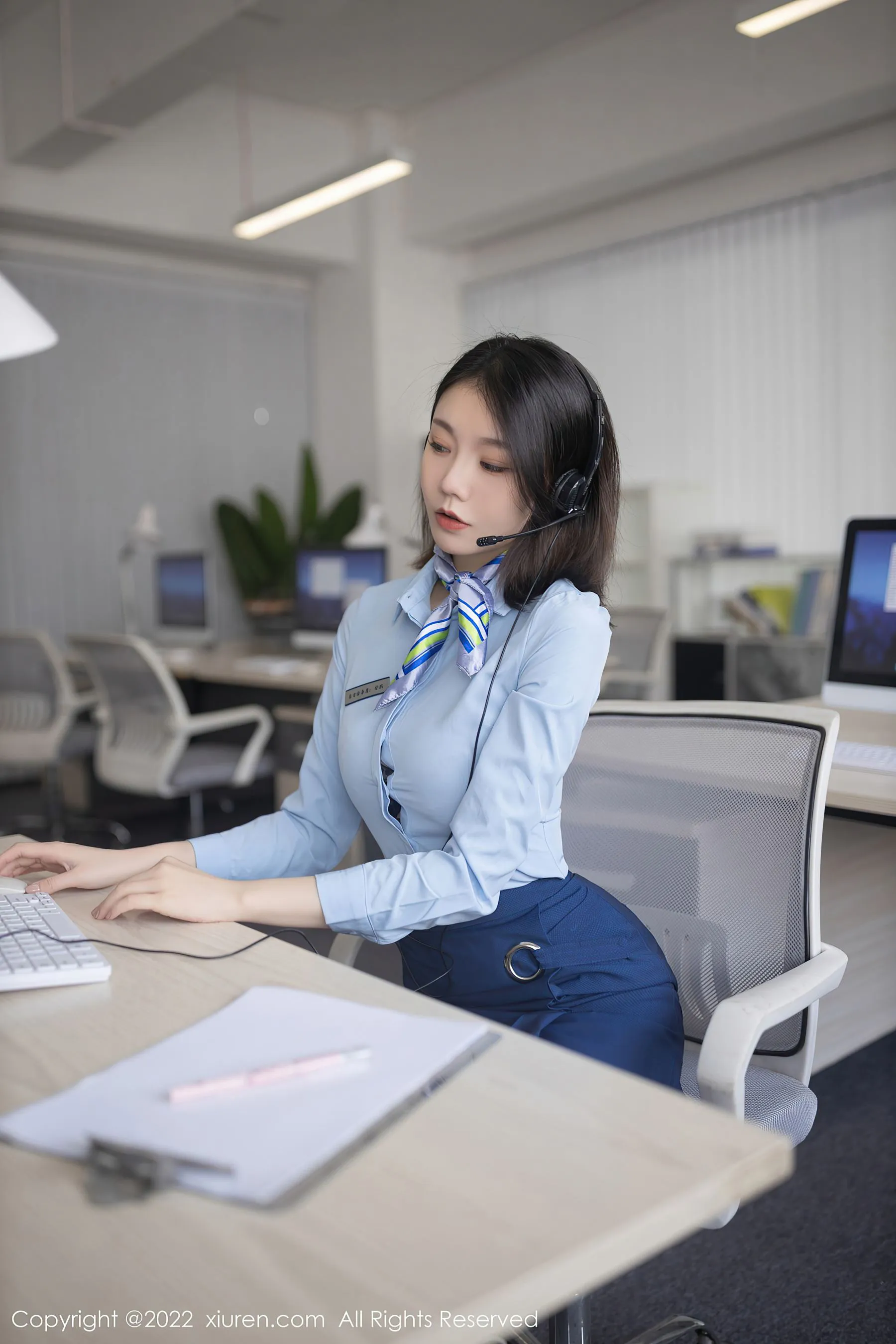 秀人网 No.5021 安然anran 黑丝美腿插图3