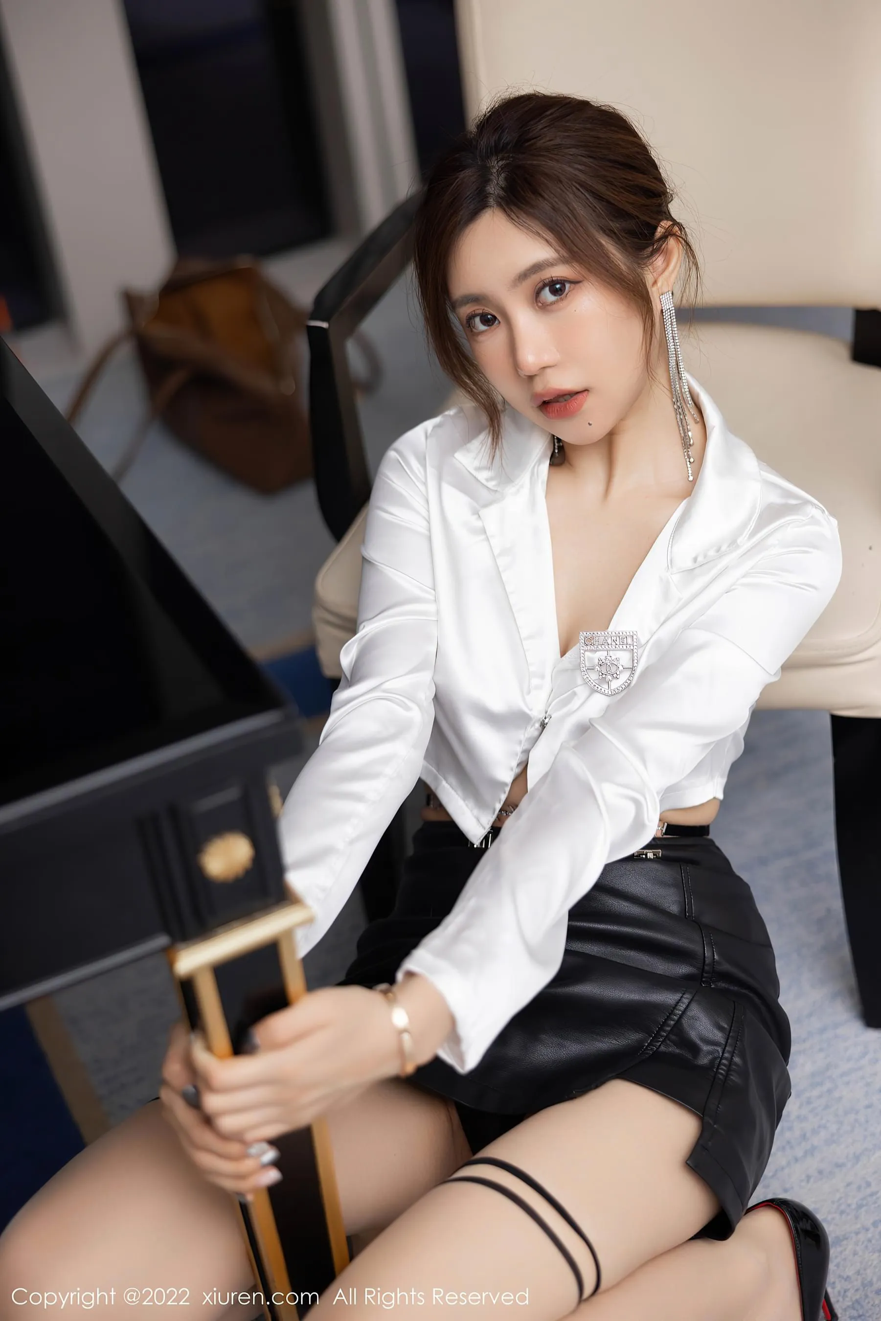 秀人网 No.5189 绮里嘉ula插图4
