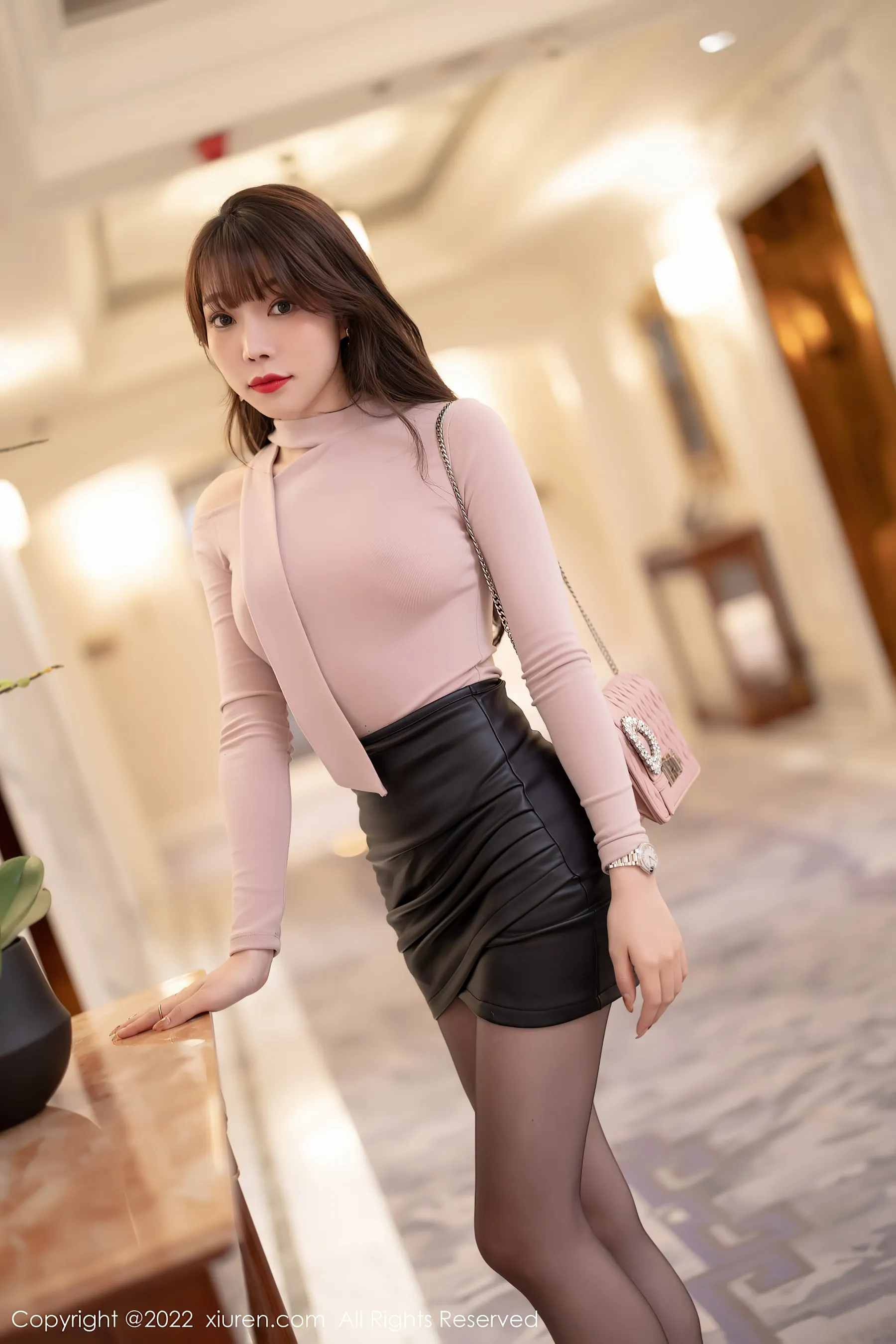 秀人网 No.4606 芝芝Booty 御姐美腿插图2